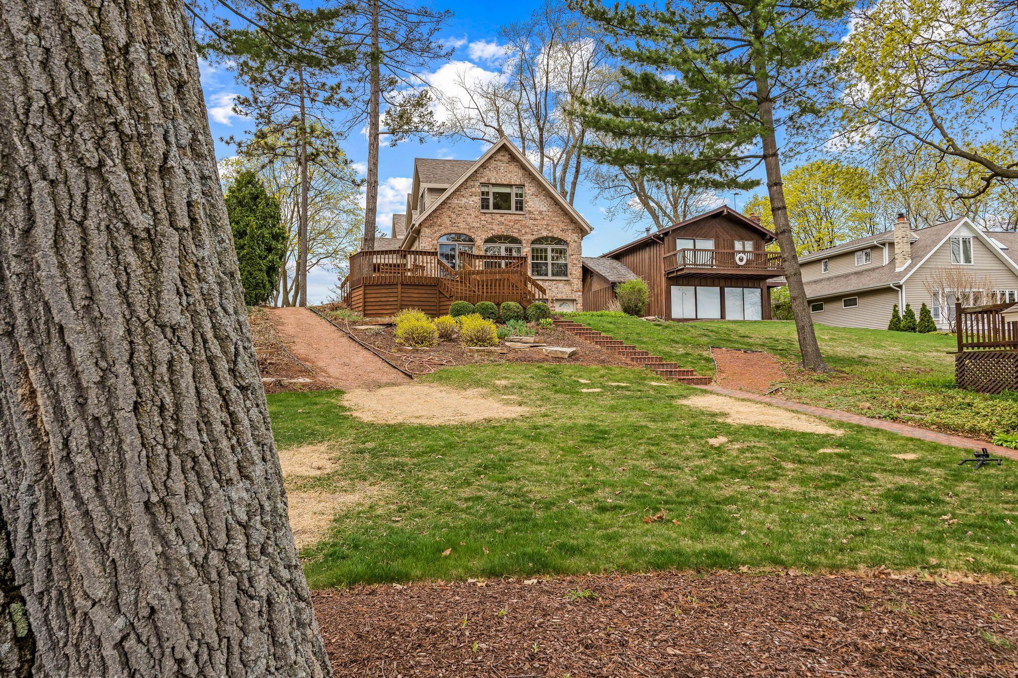 Wisconsin Lake Home for sale (MLS#: 1915571) at W347N5904  Lake Dr, in Oconomowoc, Wisconsin. (43 of 43)