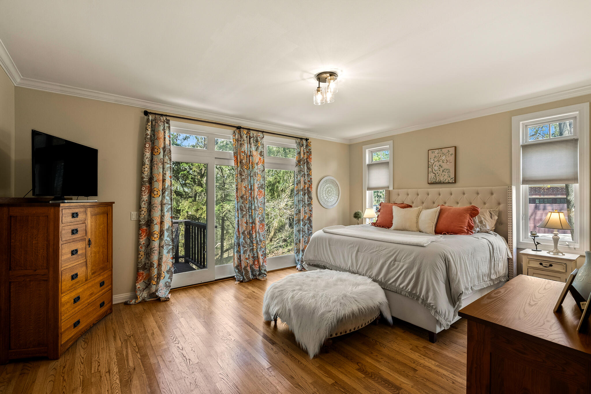 Wisconsin Lake Home for sale (MLS#: 1915626) at 130  Monastery Hill Dr, in Lac La Belle, Wisconsin. (19 of 57)