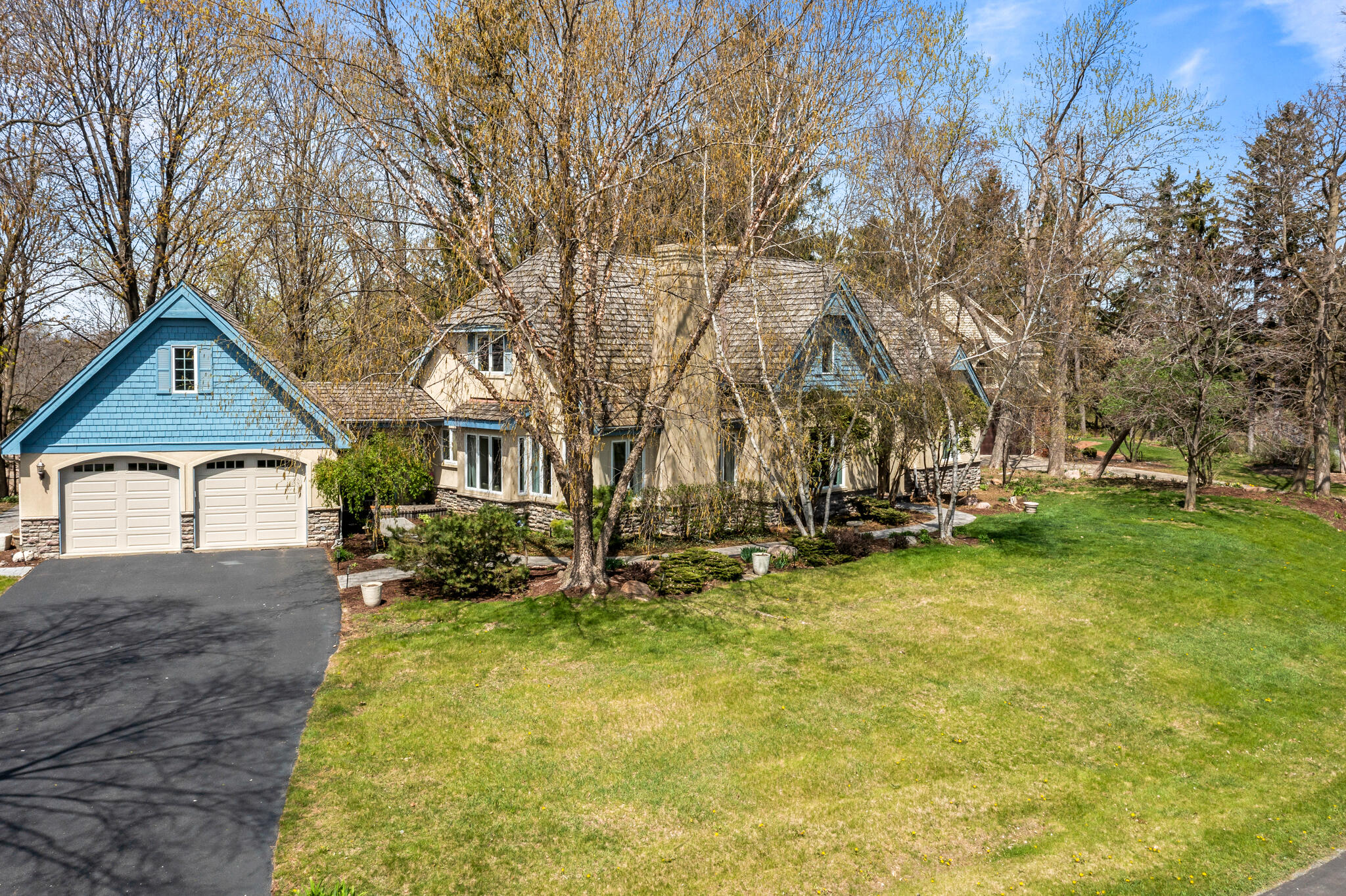 Wisconsin Lake Home for sale (MLS#: 1915626) at 130  Monastery Hill Dr, in Lac La Belle, Wisconsin. (48 of 57)
