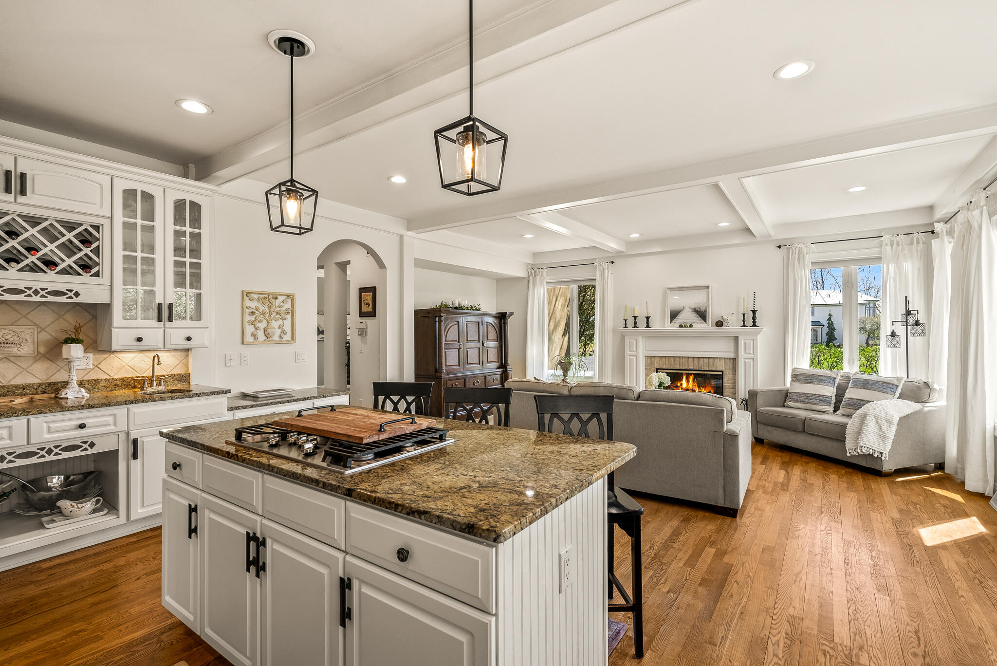 Wisconsin Lake Home for sale (MLS#: 1915626) at 130  Monastery Hill Dr, in Lac La Belle, Wisconsin. (8 of 57)