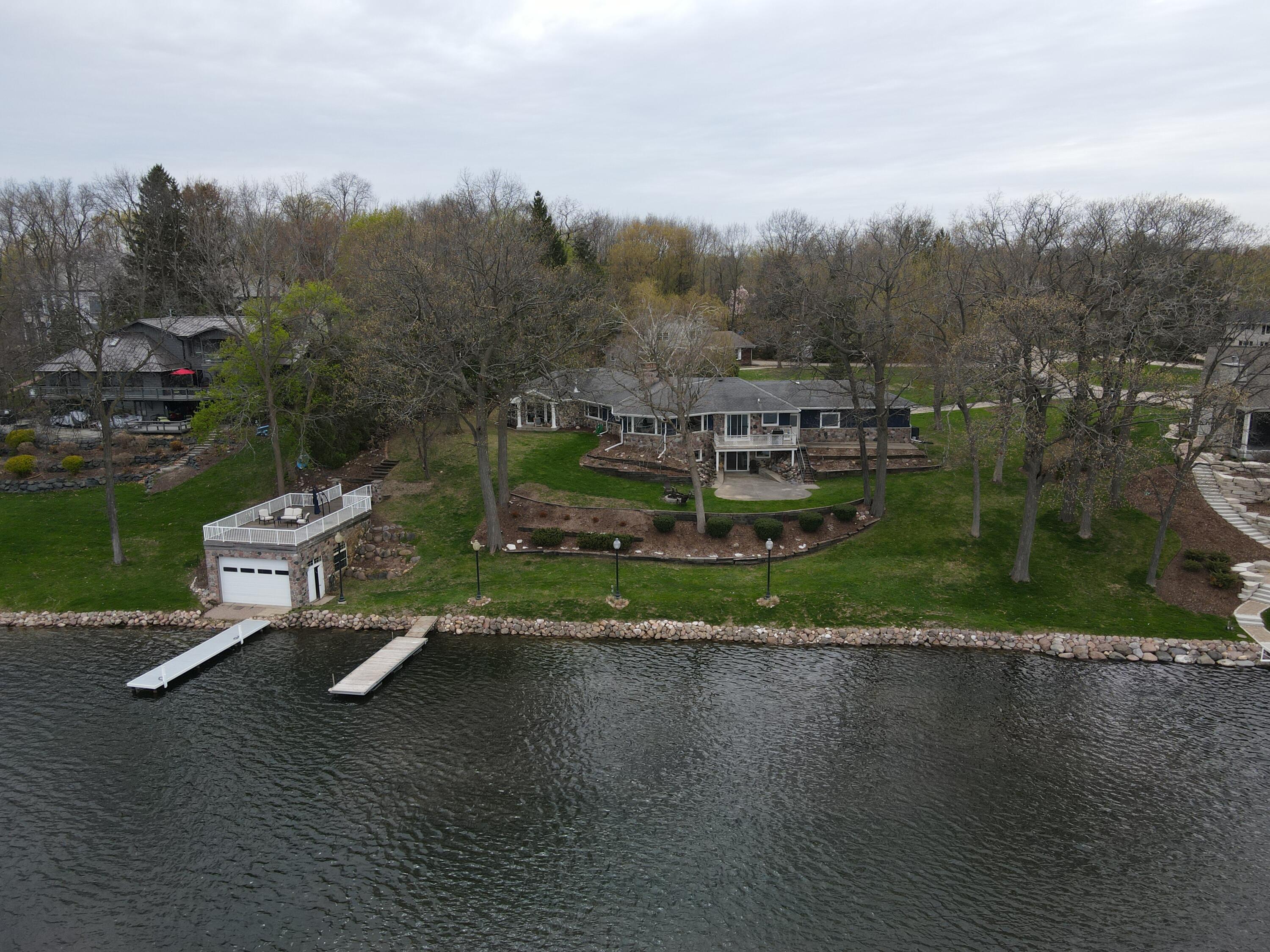 Wisconsin Lake Home for sale (MLS#: 1915758) at 900  Hawks Hollow -, in Delafield, Wisconsin. (3 of 68)