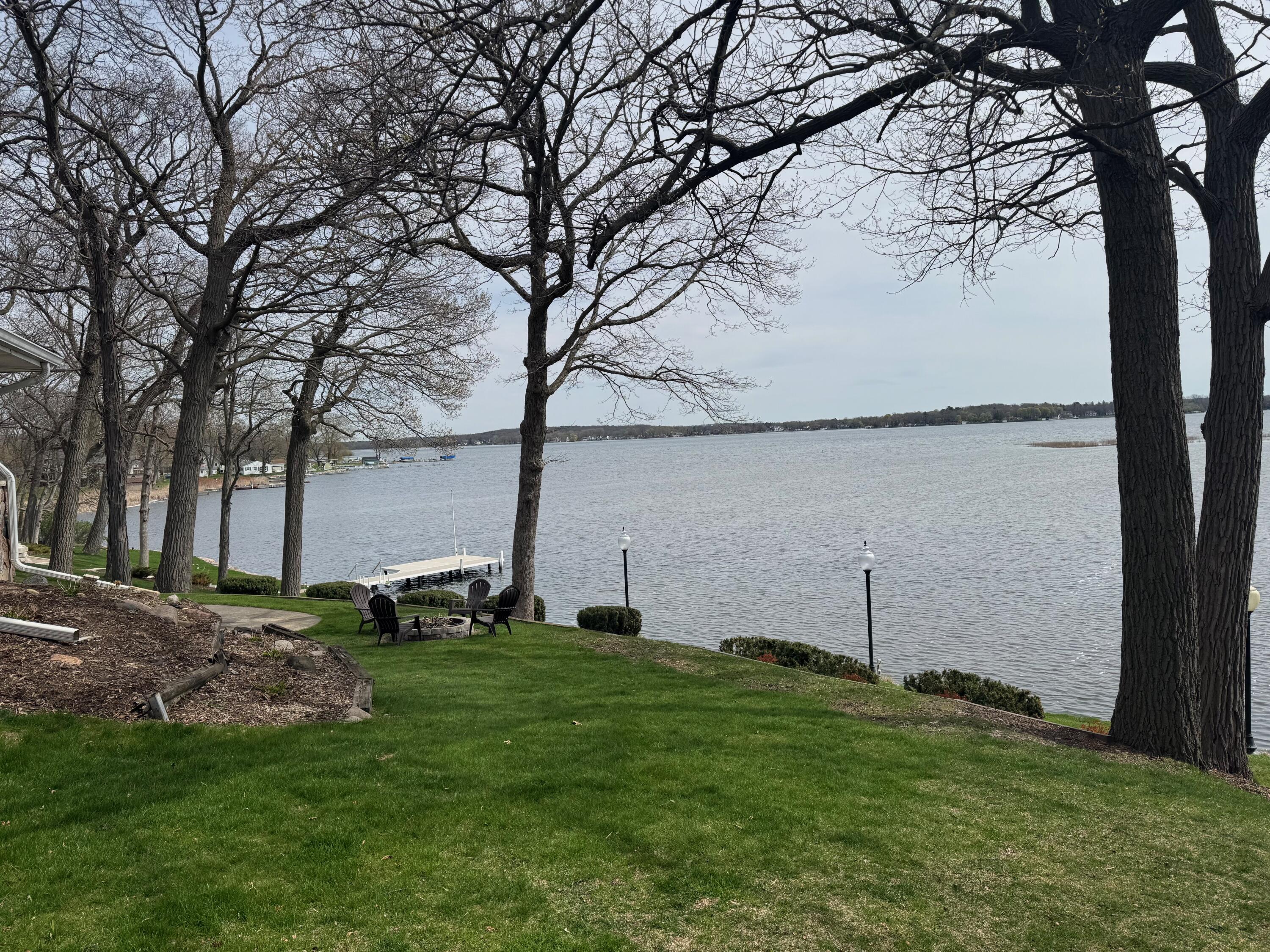 Wisconsin Lake Home for sale (MLS#: 1915758) at 900  Hawks Hollow -, in Delafield, Wisconsin. (9 of 68)
