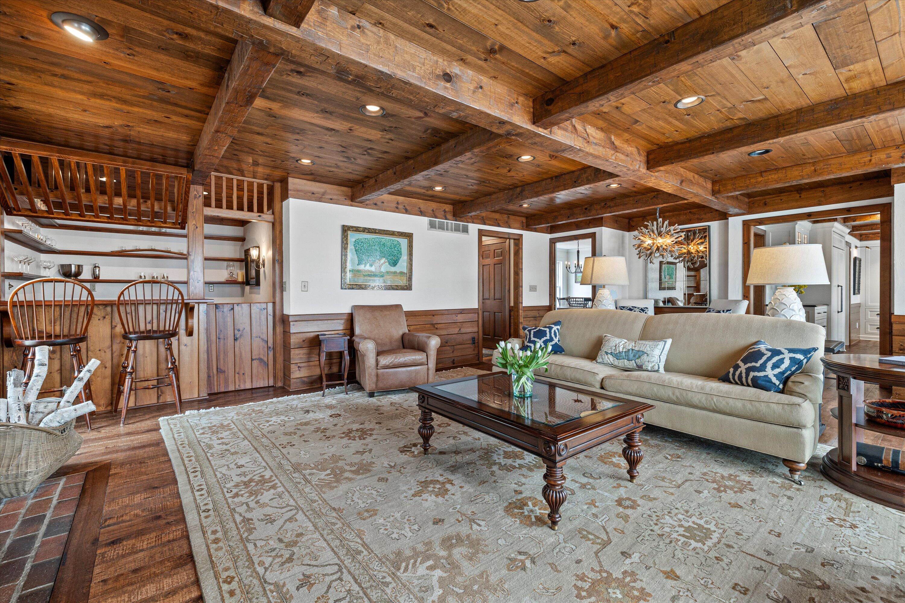 Wisconsin Lake Home for sale (MLS#: 1915798) at 1347  Mariner Dr, in Delafield, Wisconsin. (16 of 76)