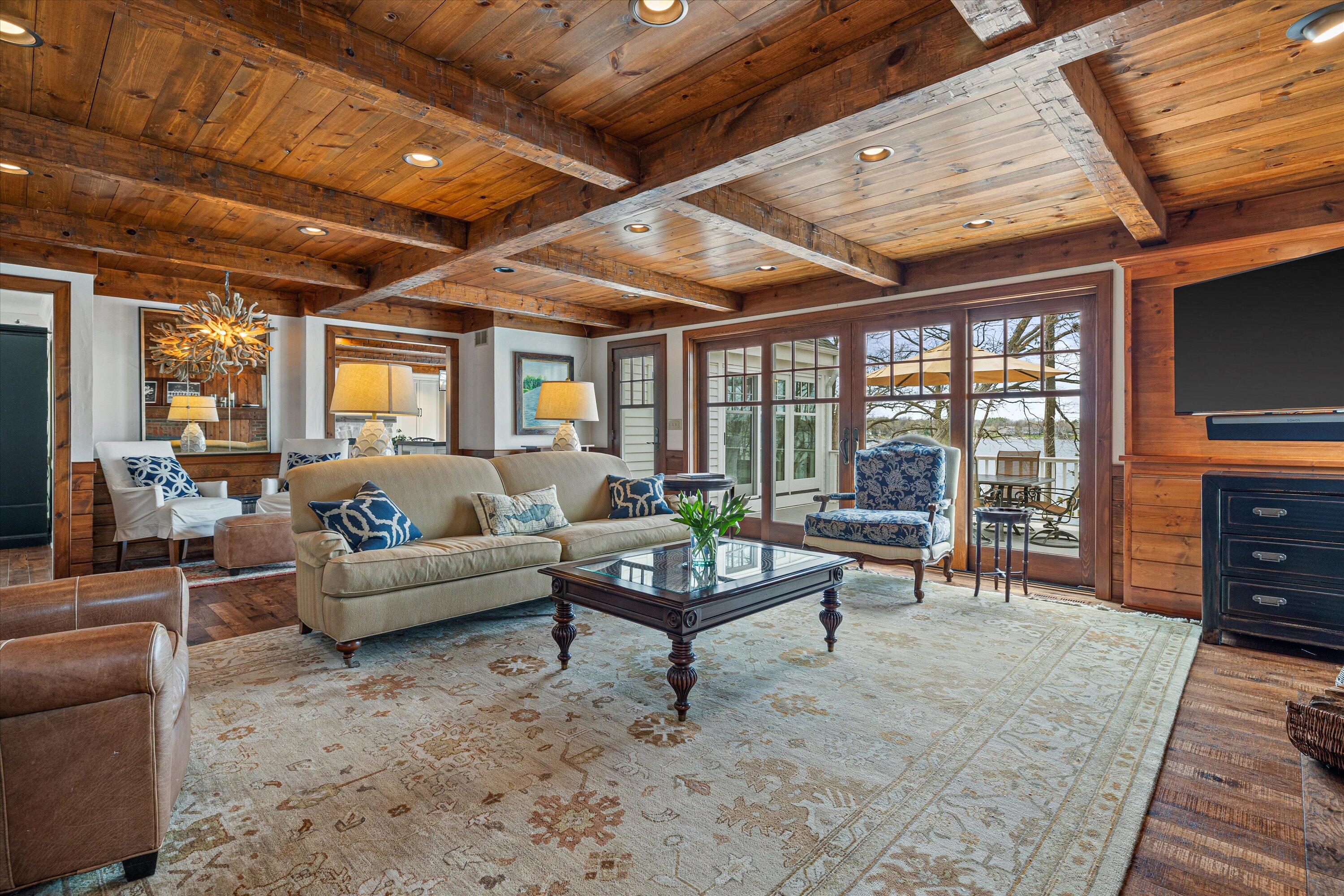 Wisconsin Lake Home for sale (MLS#: 1915798) at 1347  Mariner Dr, in Delafield, Wisconsin. (17 of 76)