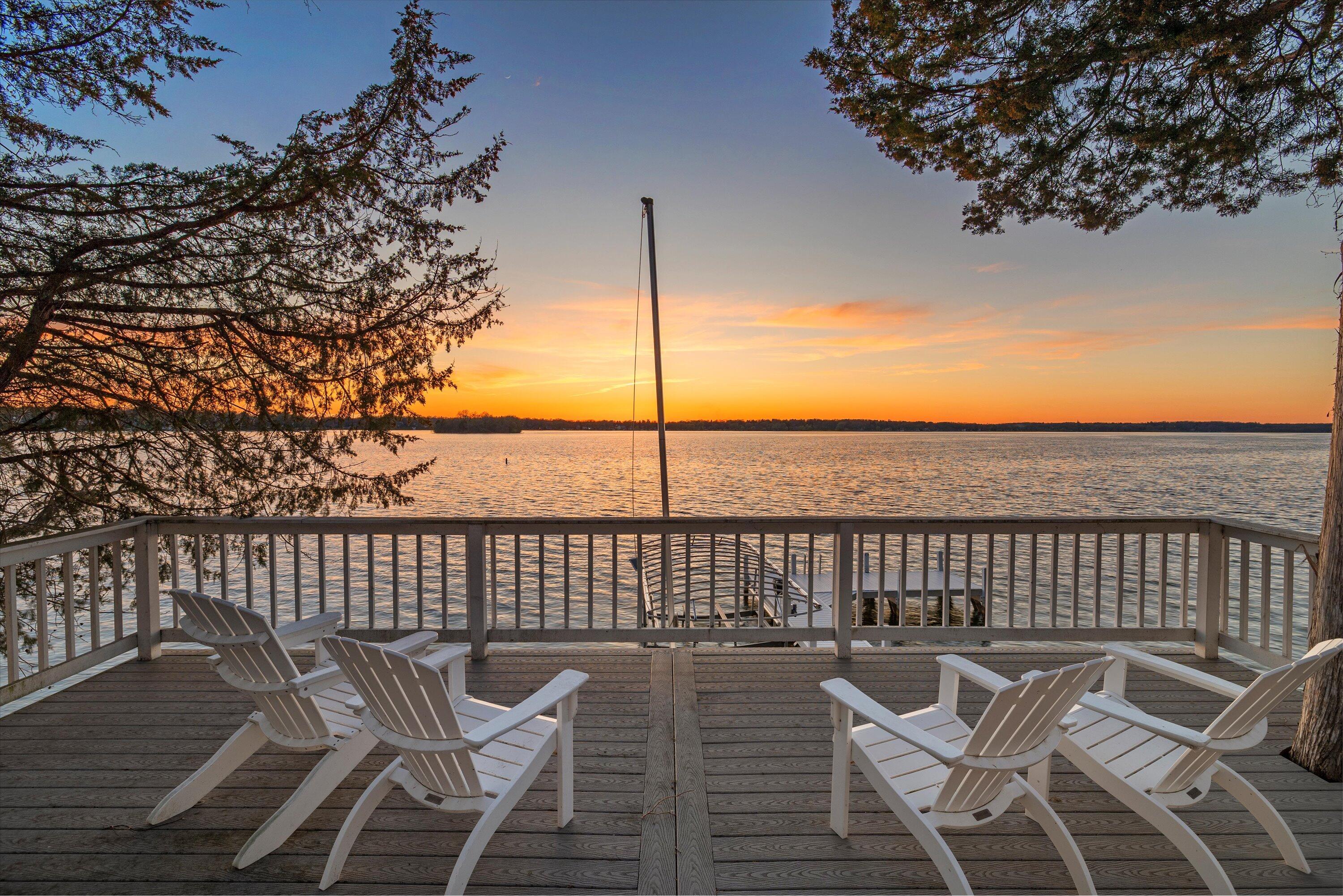 Wisconsin Lake Home for sale (MLS#: 1915798) at 1347  Mariner Dr, in Delafield, Wisconsin. (3 of 76)