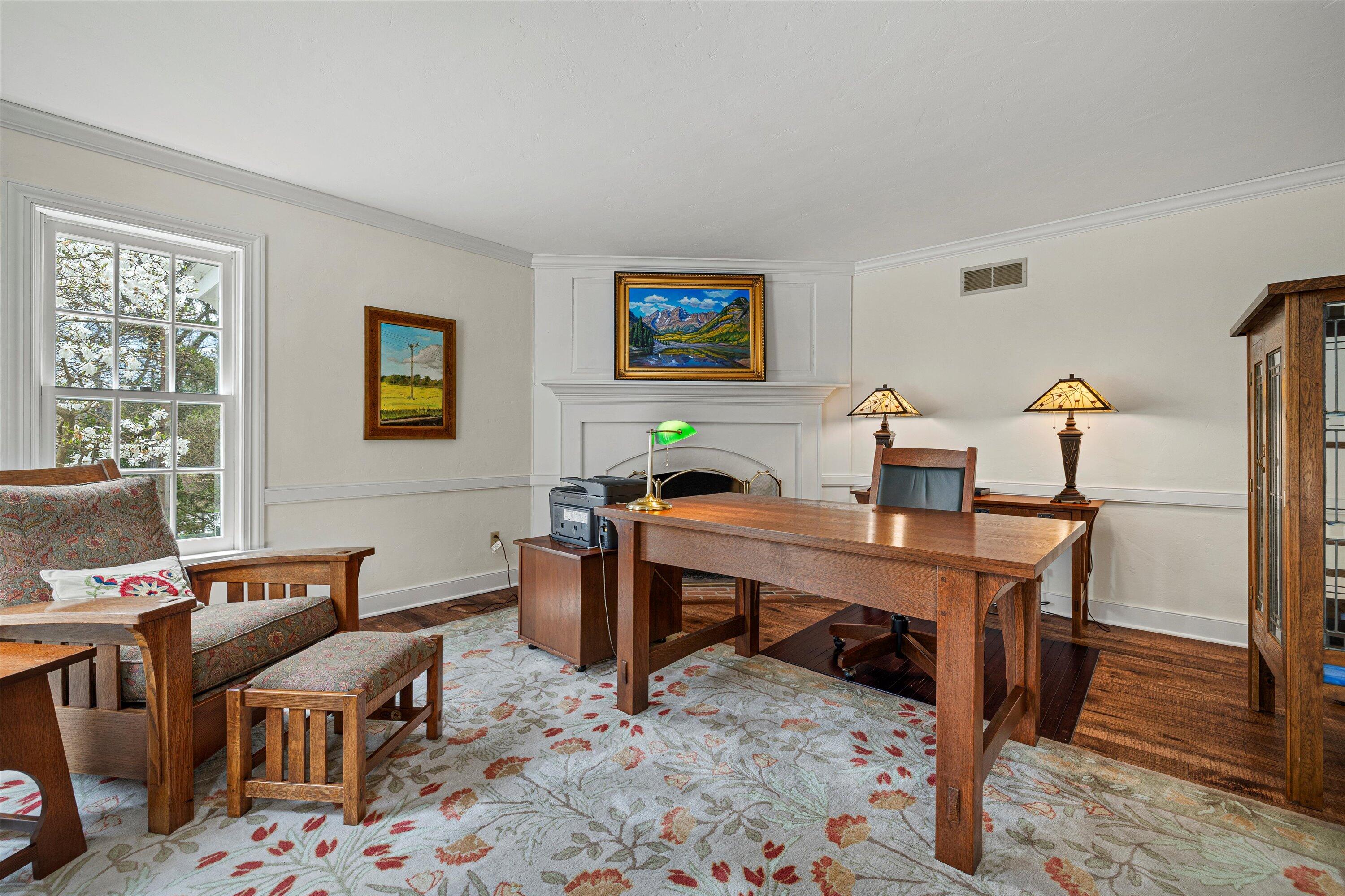 Wisconsin Lake Home for sale (MLS#: 1915798) at 1347  Mariner Dr, in Delafield, Wisconsin. (22 of 76)