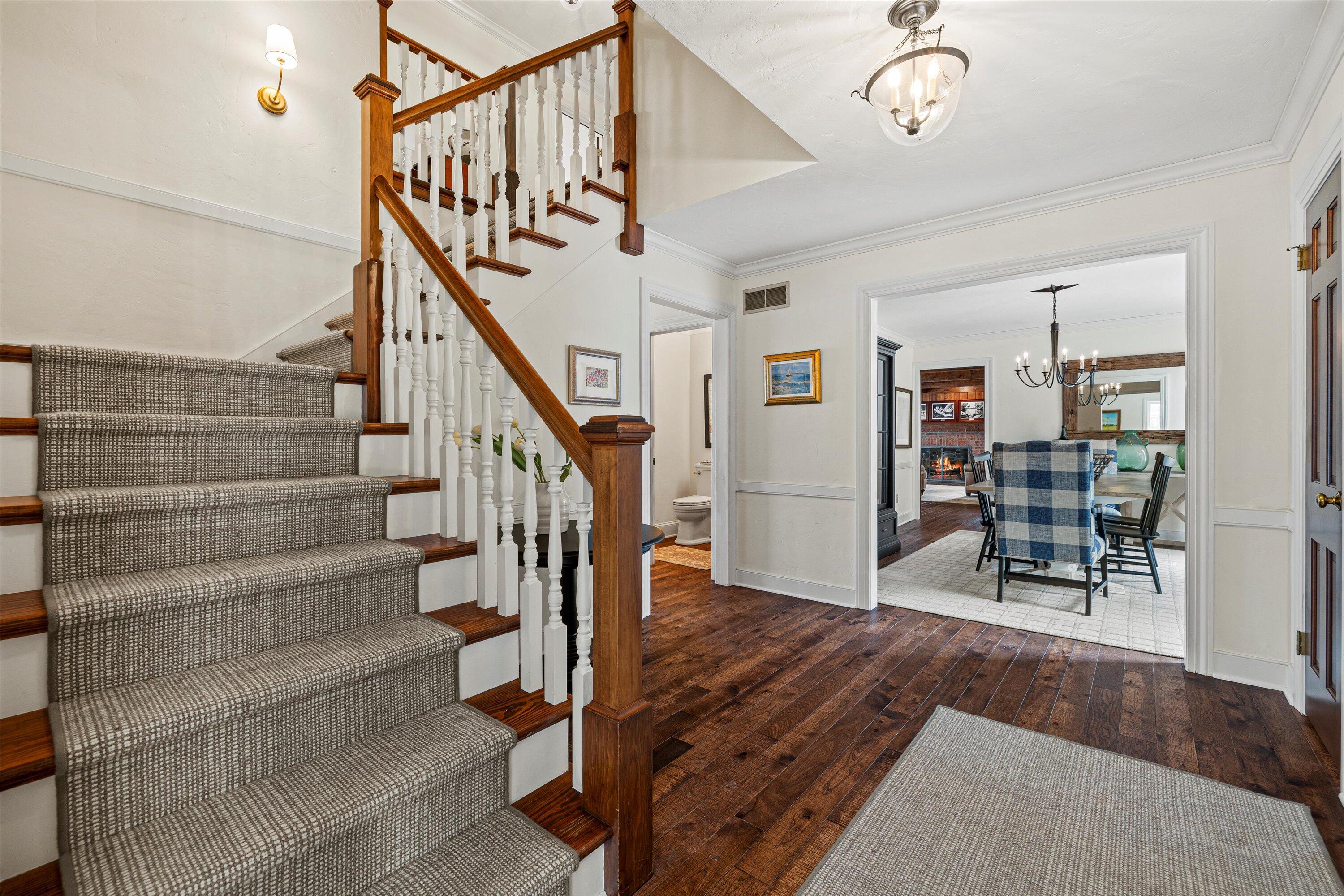 Wisconsin Lake Home for sale (MLS#: 1915798) at 1347  Mariner Dr, in Delafield, Wisconsin. (25 of 76)
