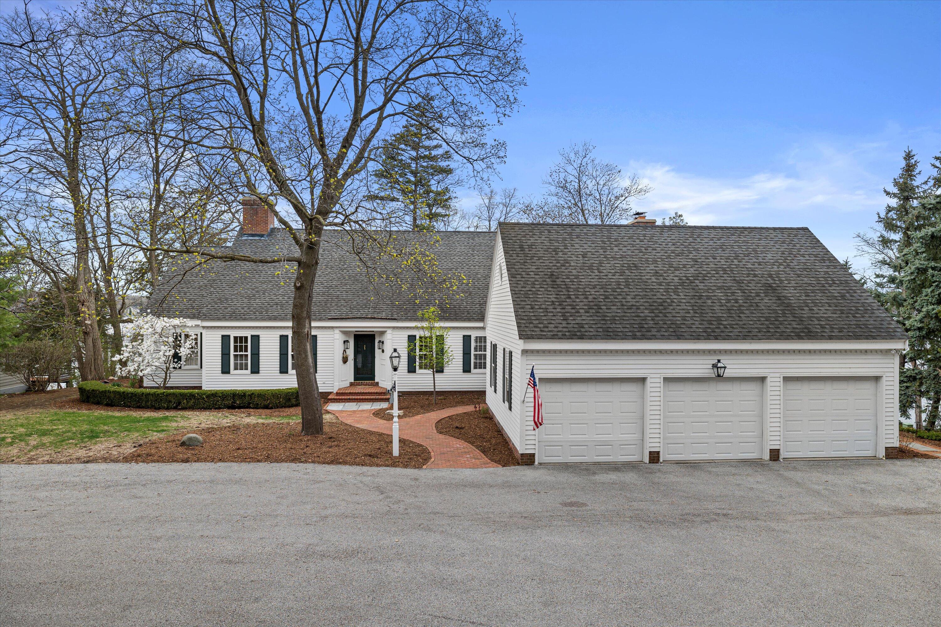 Wisconsin Lake Home for sale (MLS#: 1915798) at 1347  Mariner Dr, in Delafield, Wisconsin. (66 of 76)