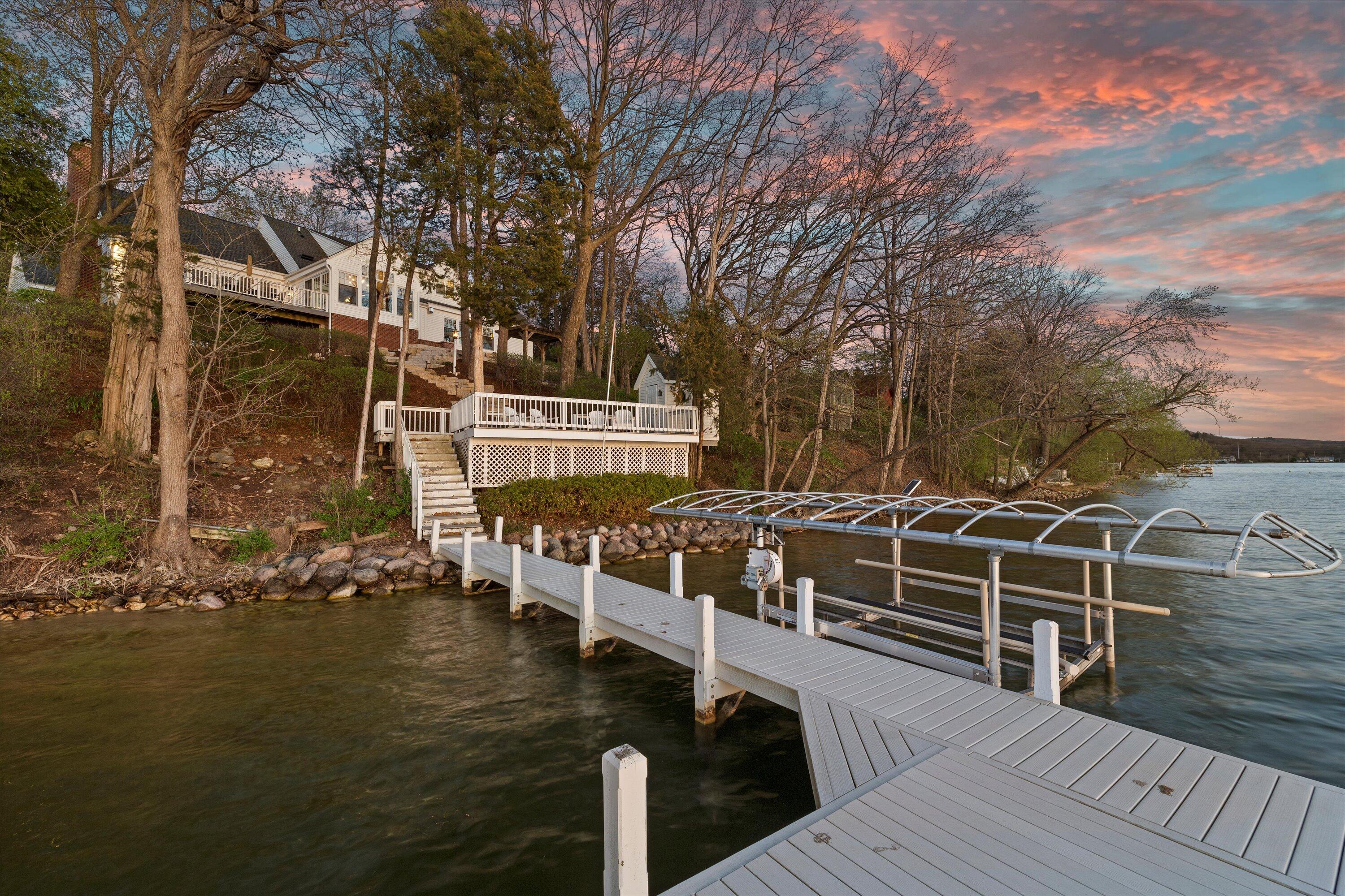 Wisconsin Lake Home for sale (MLS#: 1915798) at 1347  Mariner Dr, in Delafield, Wisconsin. (68 of 76)
