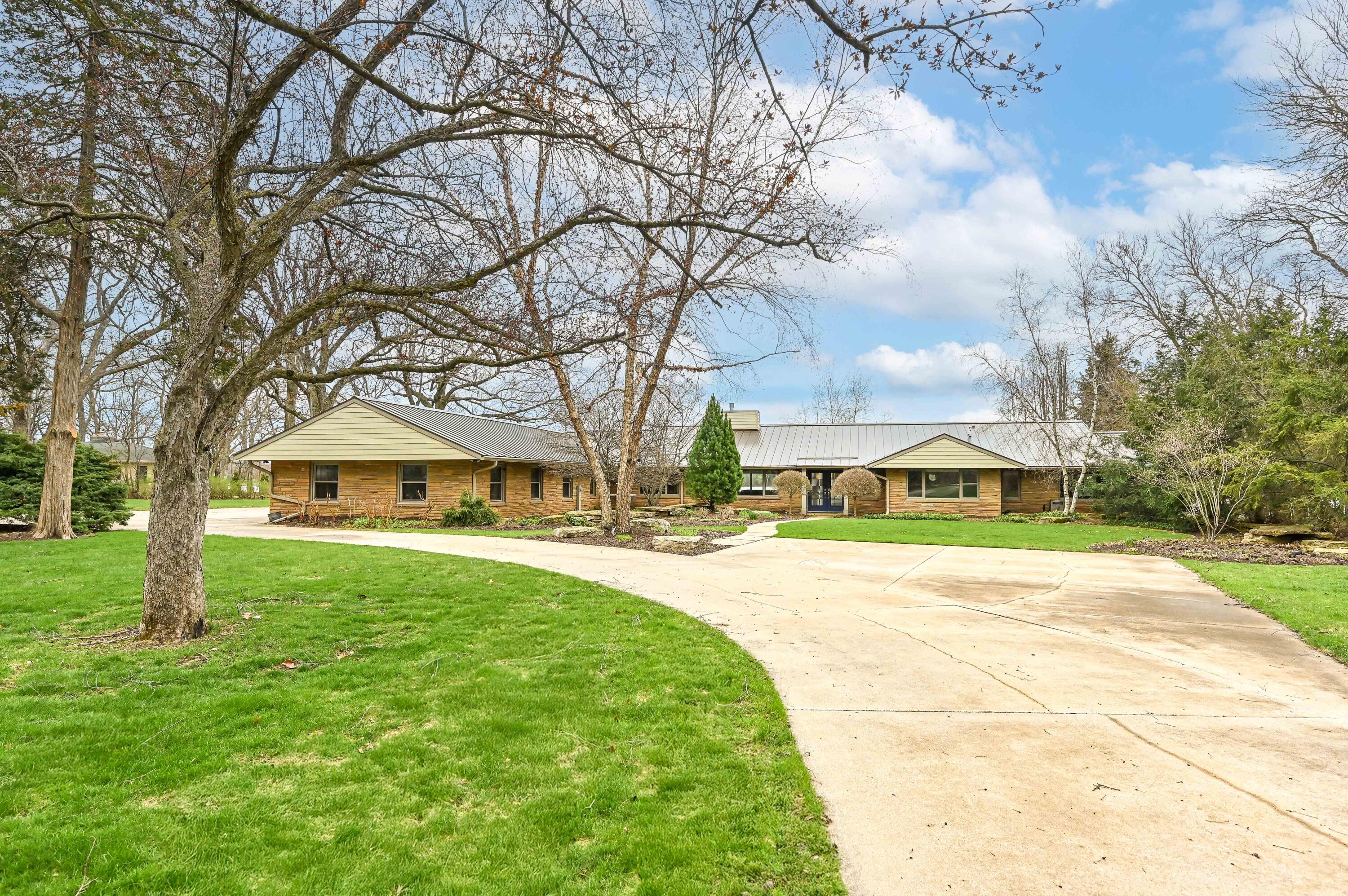 Wisconsin Lake Home for sale (MLS#: 1915806) at 1620 N Dousman Rd, in Summit, Wisconsin. (1 of 40)