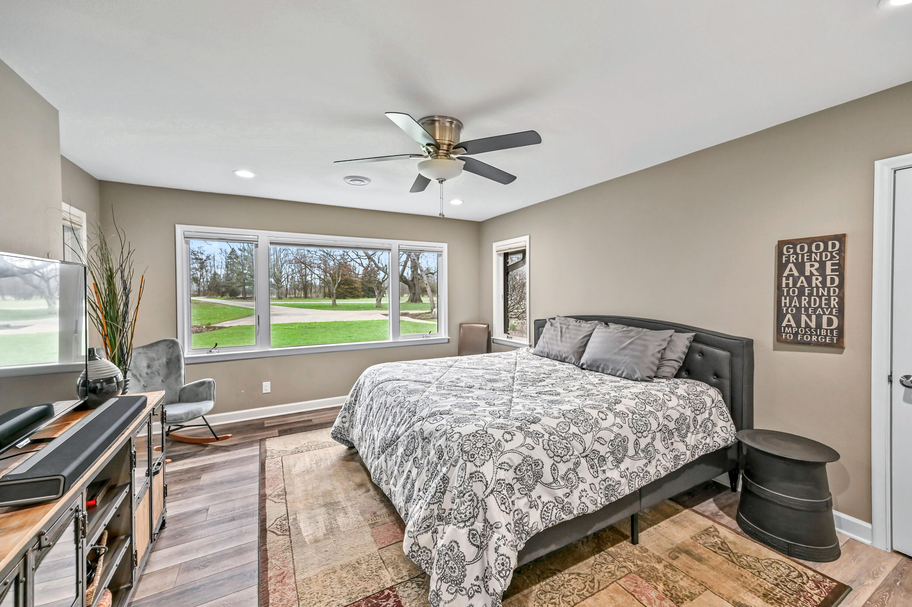 Wisconsin Lake Home for sale (MLS#: 1915806) at 1620 N Dousman Rd, in Summit, Wisconsin. (30 of 40)