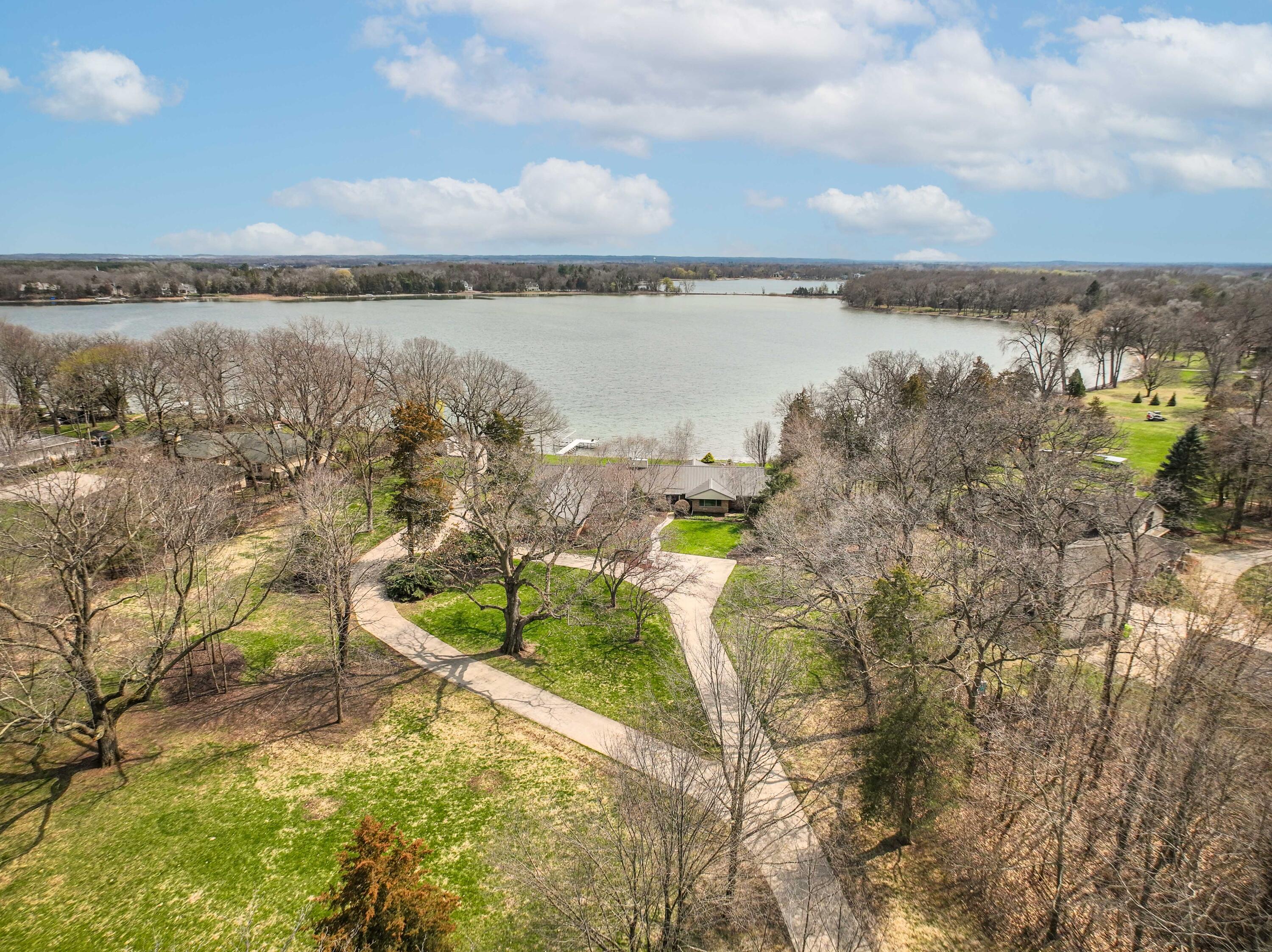 Wisconsin Lake Home for sale (MLS#: 1915806) at 1620 N Dousman Rd, in Summit, Wisconsin. (39 of 40)