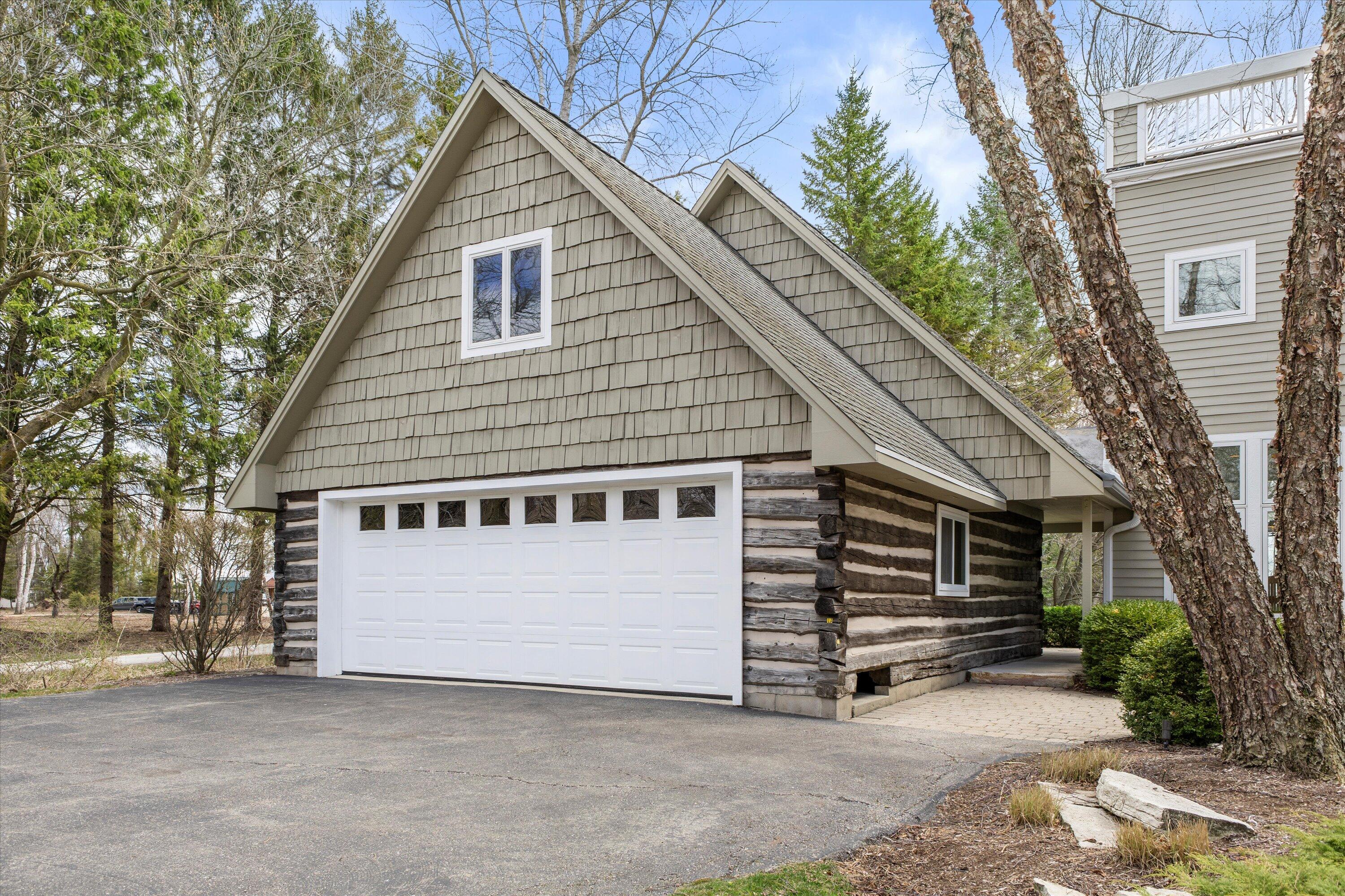 Wisconsin Lake Home for sale (MLS#: 1915817) at 6296  Homestead Dr, in Belgium, Wisconsin. (7 of 47)