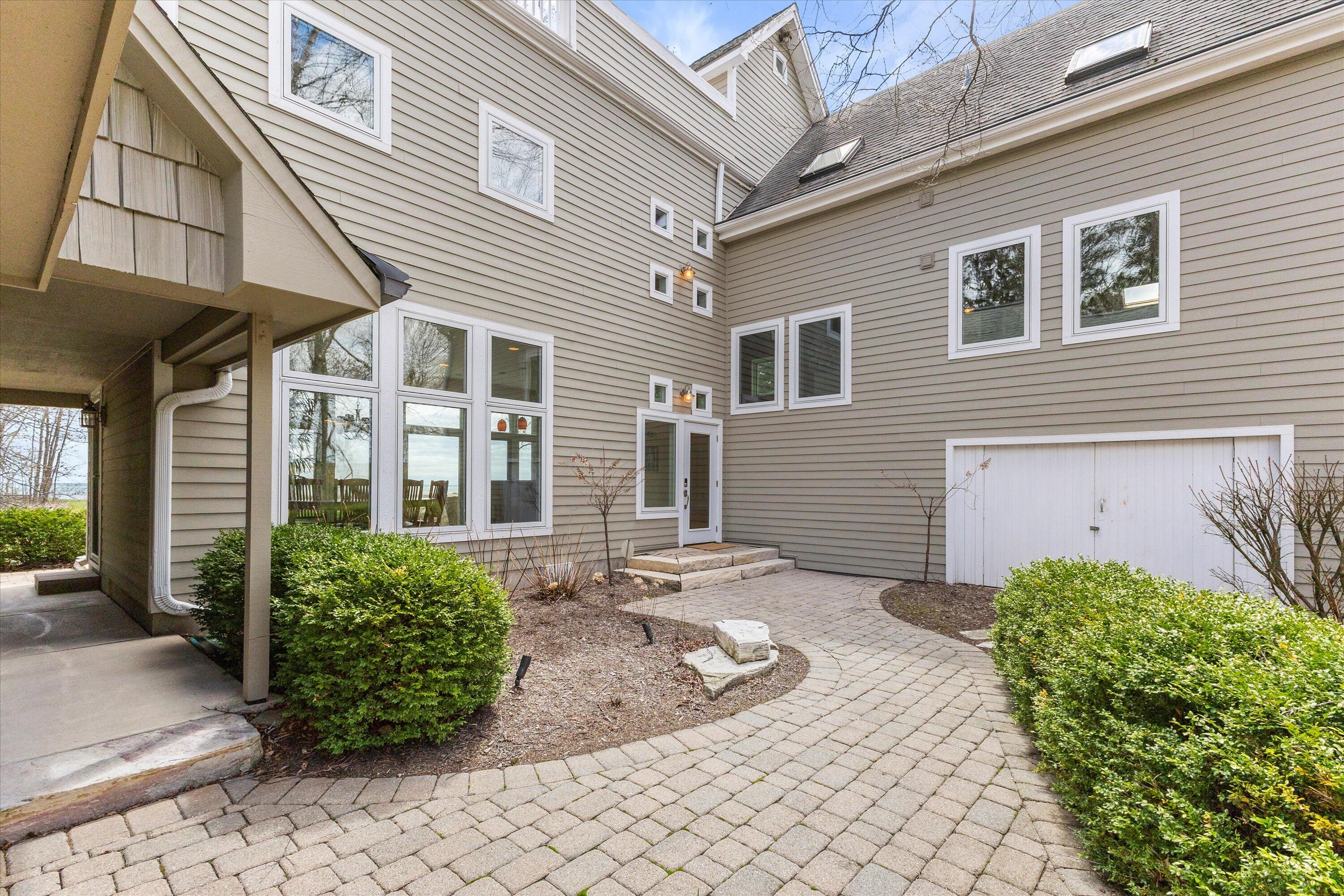 Wisconsin Lake Home for sale (MLS#: 1915817) at 6296  Homestead Dr, in Belgium, Wisconsin. (8 of 47)