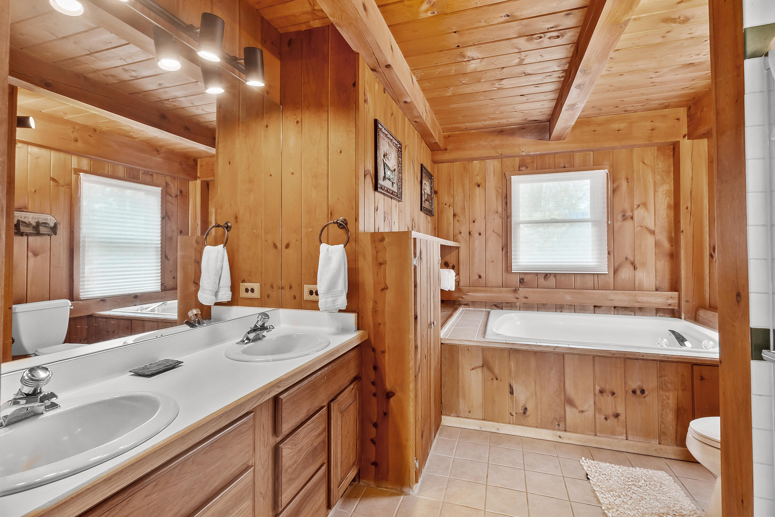 Wisconsin Lake Home for sale (MLS#: 1916019) at W5635  Forest Rd, in La Grange, Wisconsin. (17 of 46)