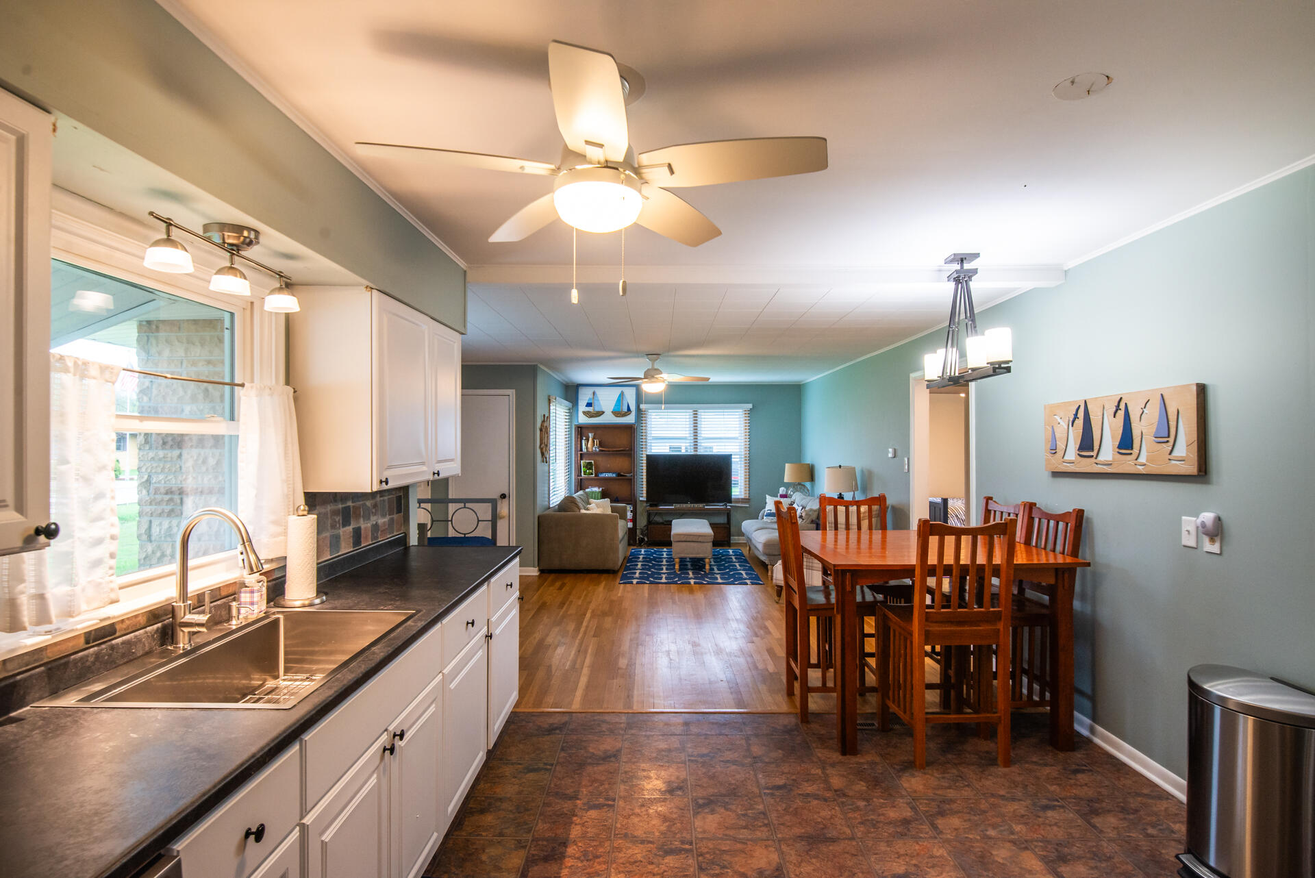 Wisconsin Lake Home for sale (MLS#: 1916033) at 1504  Willow Rd, in Twin Lakes, Wisconsin. (4 of 27)