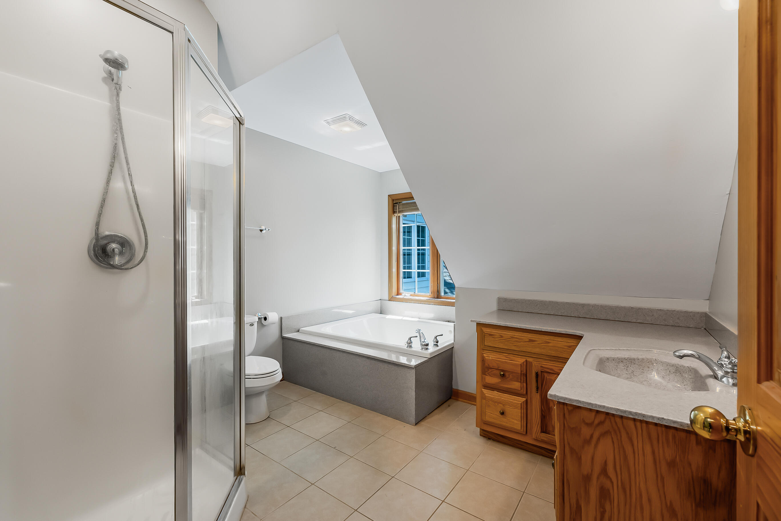 Wisconsin Lake Home for sale (MLS#: 1916067) at W3314  Burr Oak Dr, in Linn, Wisconsin. (35 of 70)