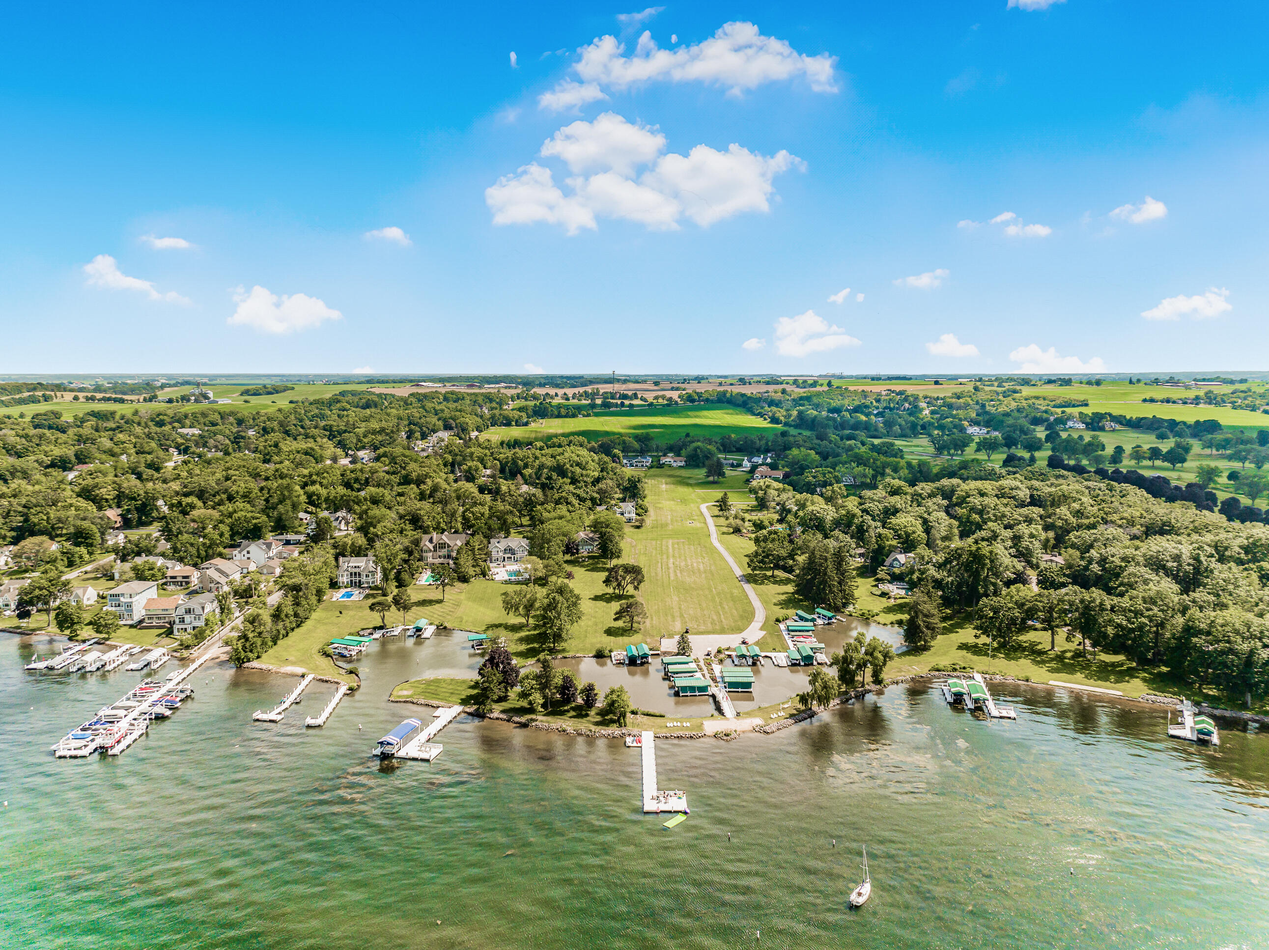 Wisconsin Lake Home for sale (MLS#: 1916067) at W3314  Burr Oak Dr, in Linn, Wisconsin. (59 of 70)