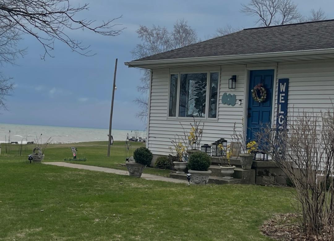 Wisconsin Lake Home for sale (MLS#: 1916104) at 7907  Irish Rd, in Two Creeks, Wisconsin. (3 of 99)