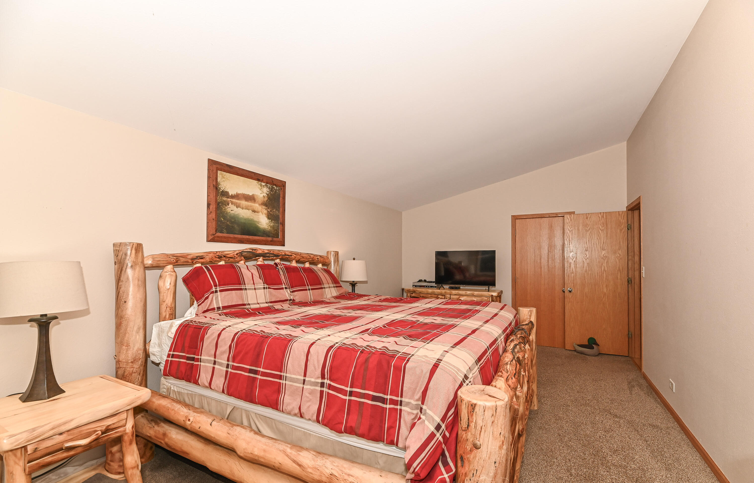 Wisconsin Lake Home for sale (MLS#: 1916140) at W4910  Oakwood Dr, in La Grange, Wisconsin. (11 of 35)