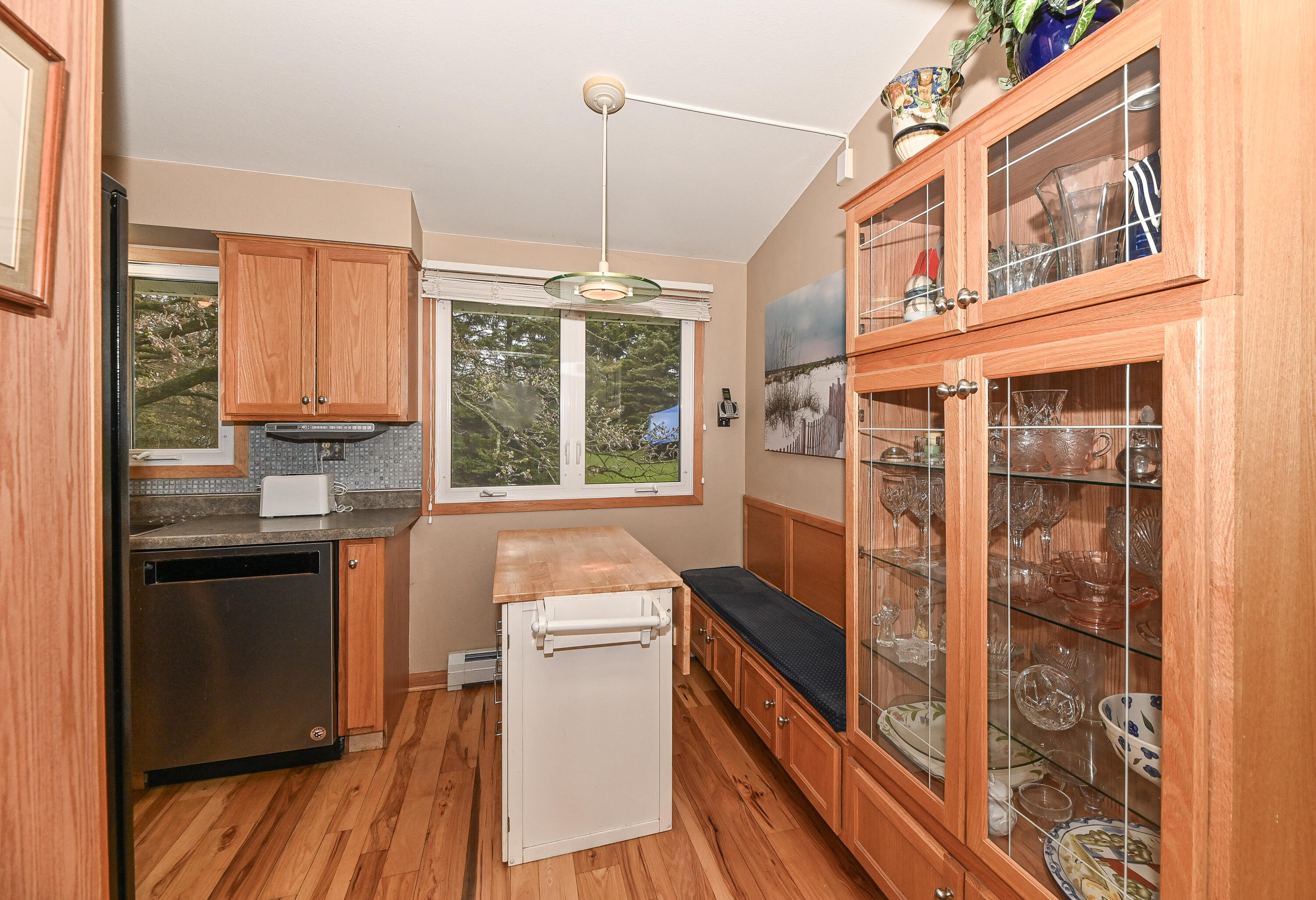 Wisconsin Lake Home for sale (MLS#: 1916140) at W4910  Oakwood Dr, in La Grange, Wisconsin. (10 of 35)