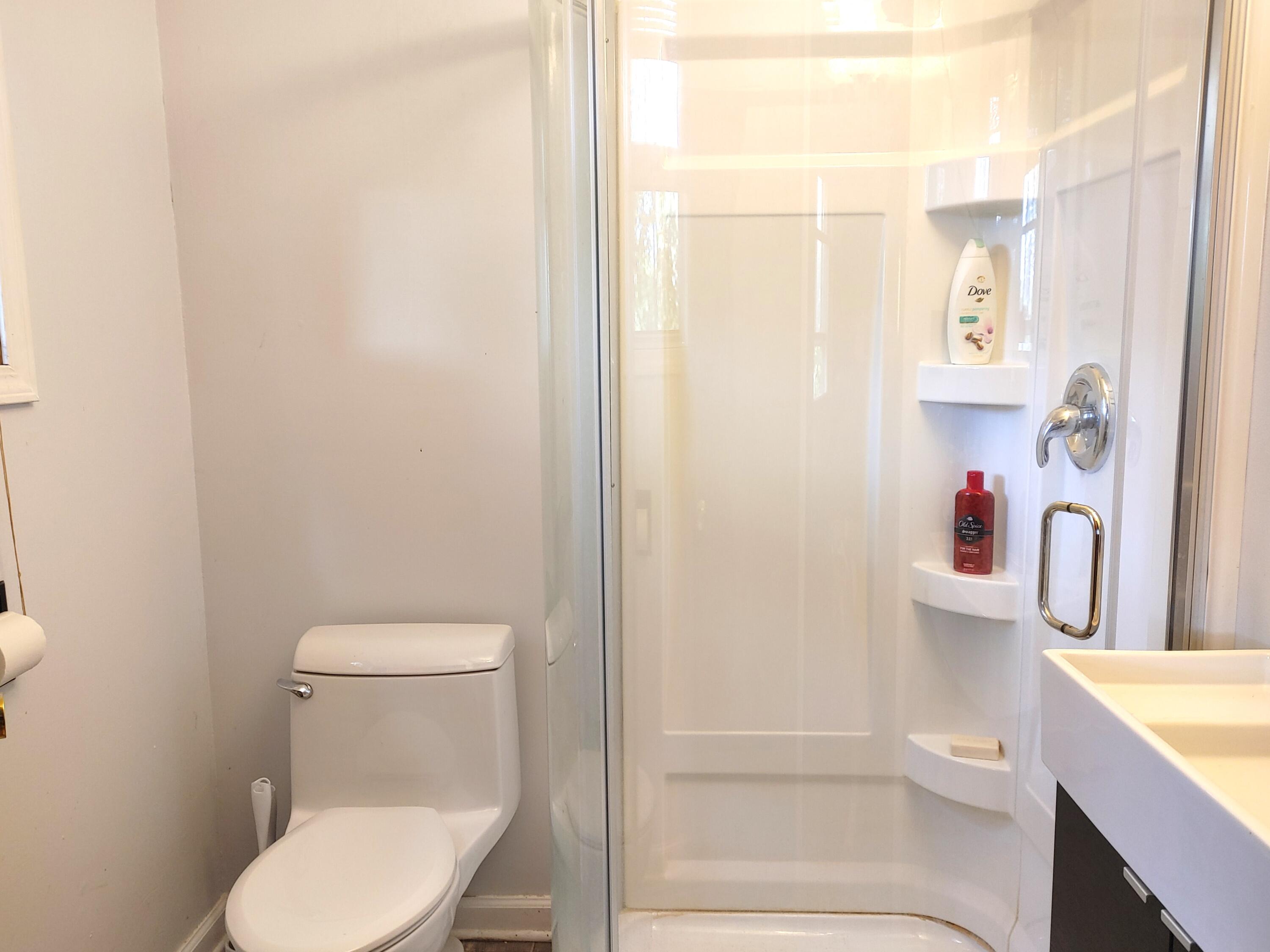 Wisconsin Lake Home for sale (MLS#: 1916230) at 416  Waldeck Dr, in Twin Lakes, Wisconsin. (17 of 28)