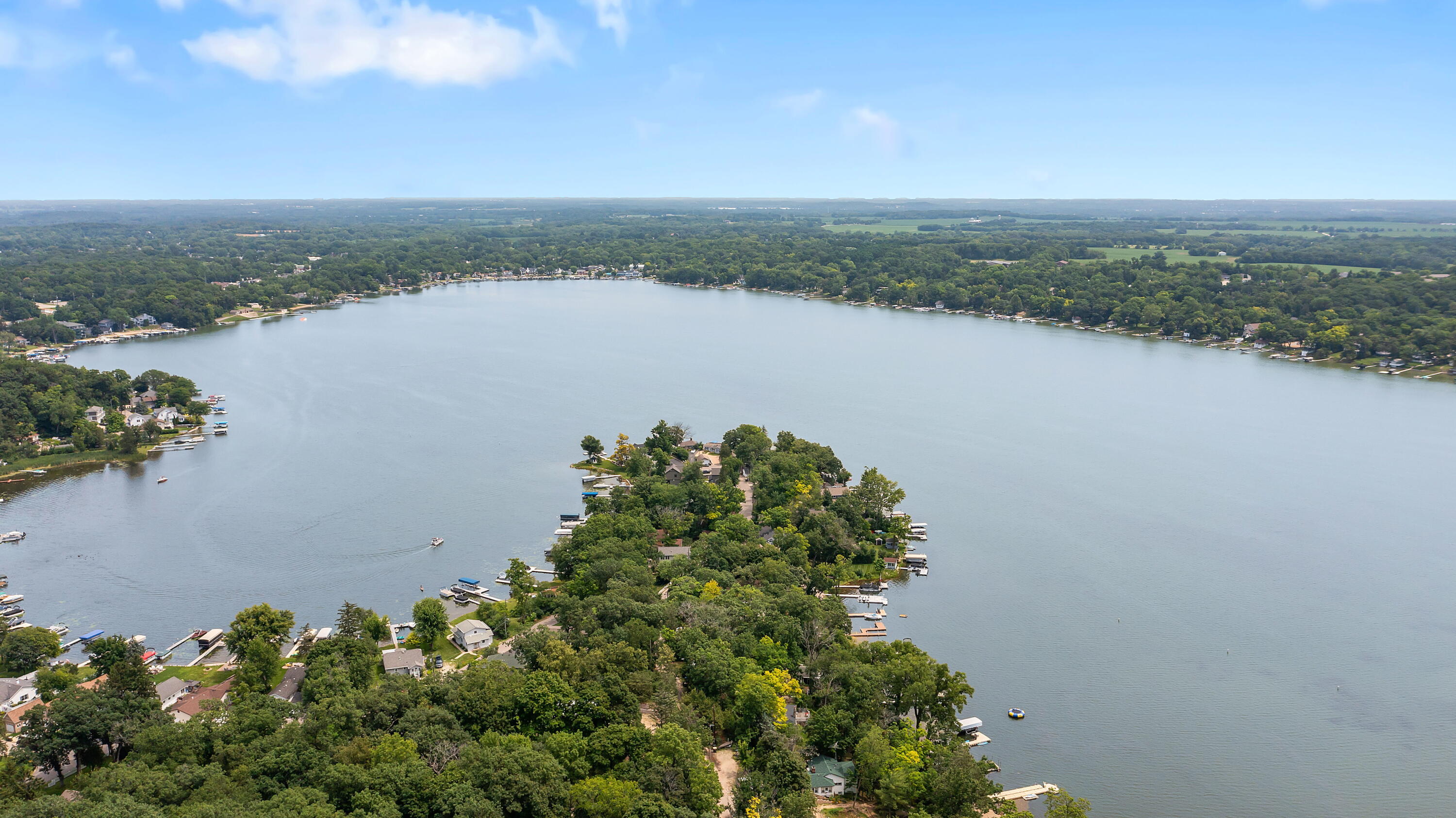 Wisconsin Lake Home for sale (MLS#: 1916230) at 416  Waldeck Dr, in Twin Lakes, Wisconsin. (27 of 28)