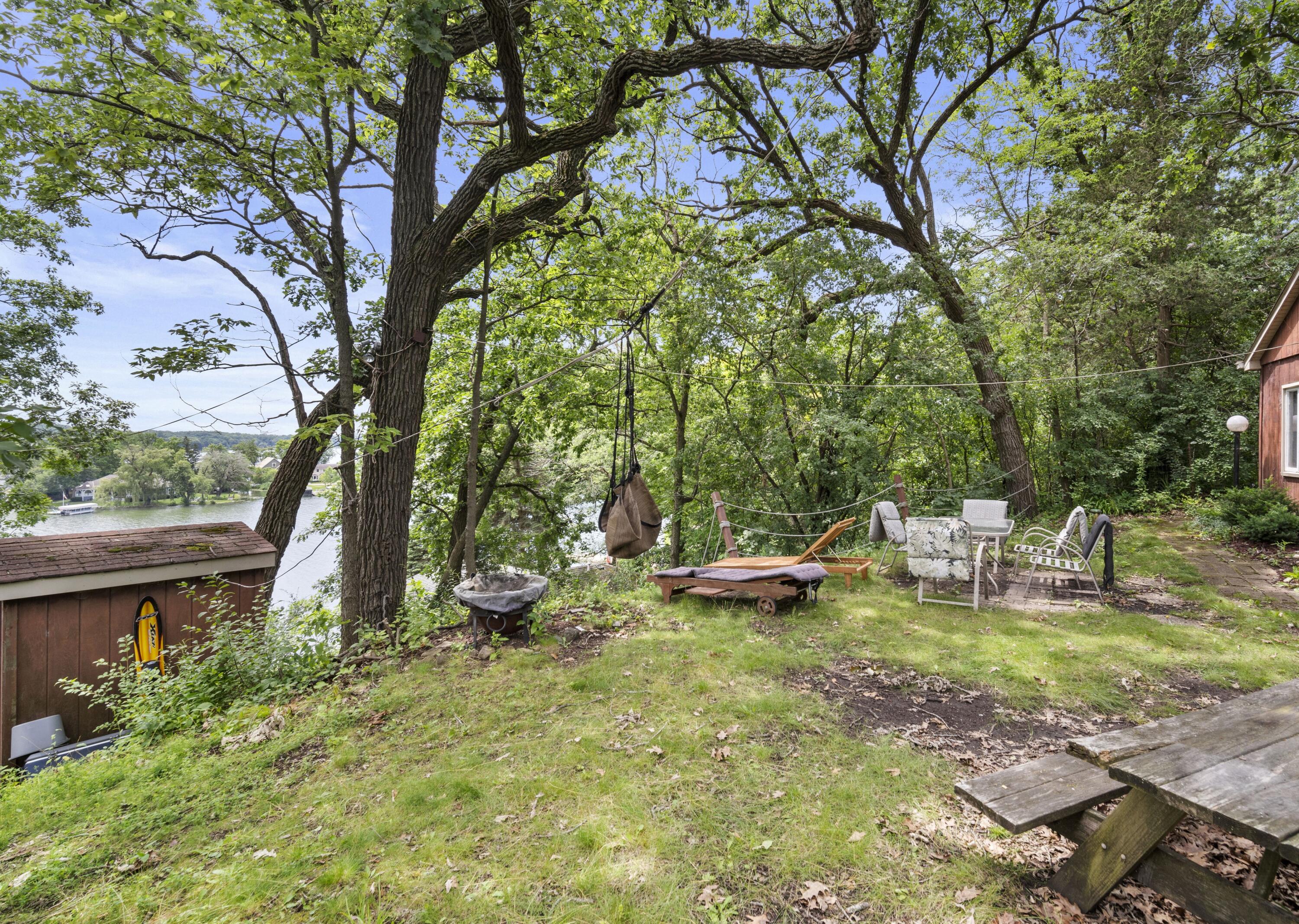 Wisconsin Lake Home for sale (MLS#: 1916230) at 416  Waldeck Dr, in Twin Lakes, Wisconsin. (5 of 28)