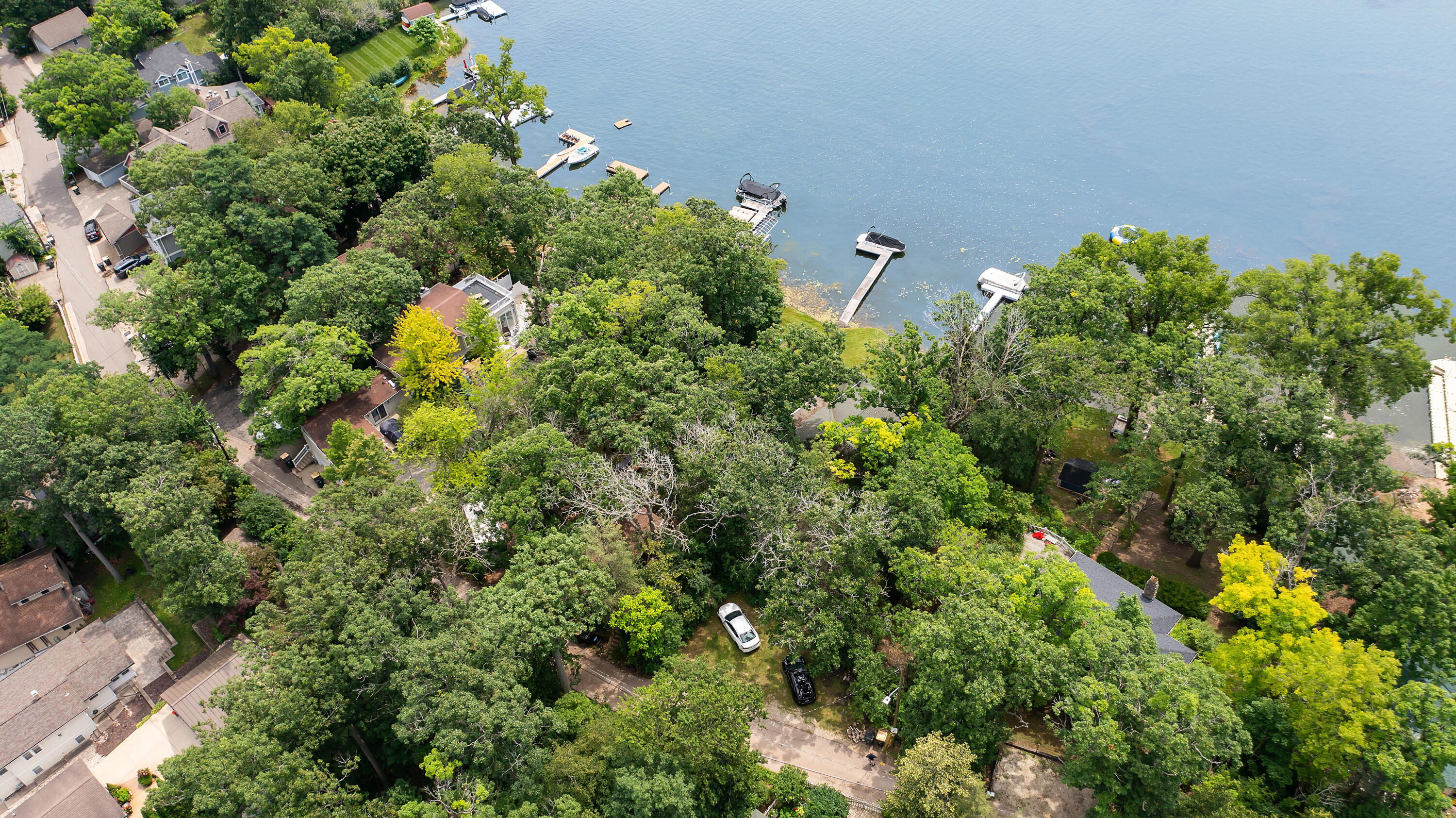 Wisconsin Lake Home for sale (MLS#: 1916230) at 416  Waldeck Dr, in Twin Lakes, Wisconsin. (9 of 28)