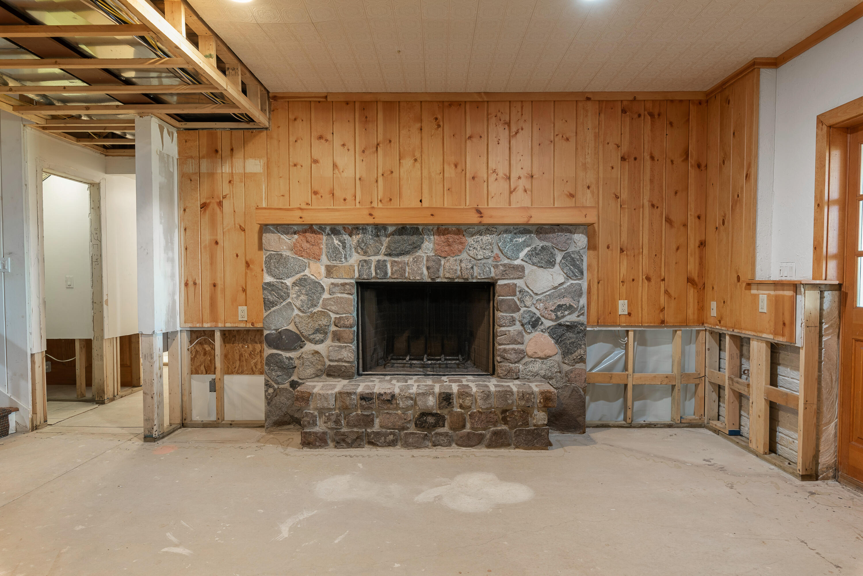 Wisconsin Lake Home for sale (MLS#: 1916337) at 519  Sharpes Dr, in Elkhart Lake, Wisconsin. (33 of 41)