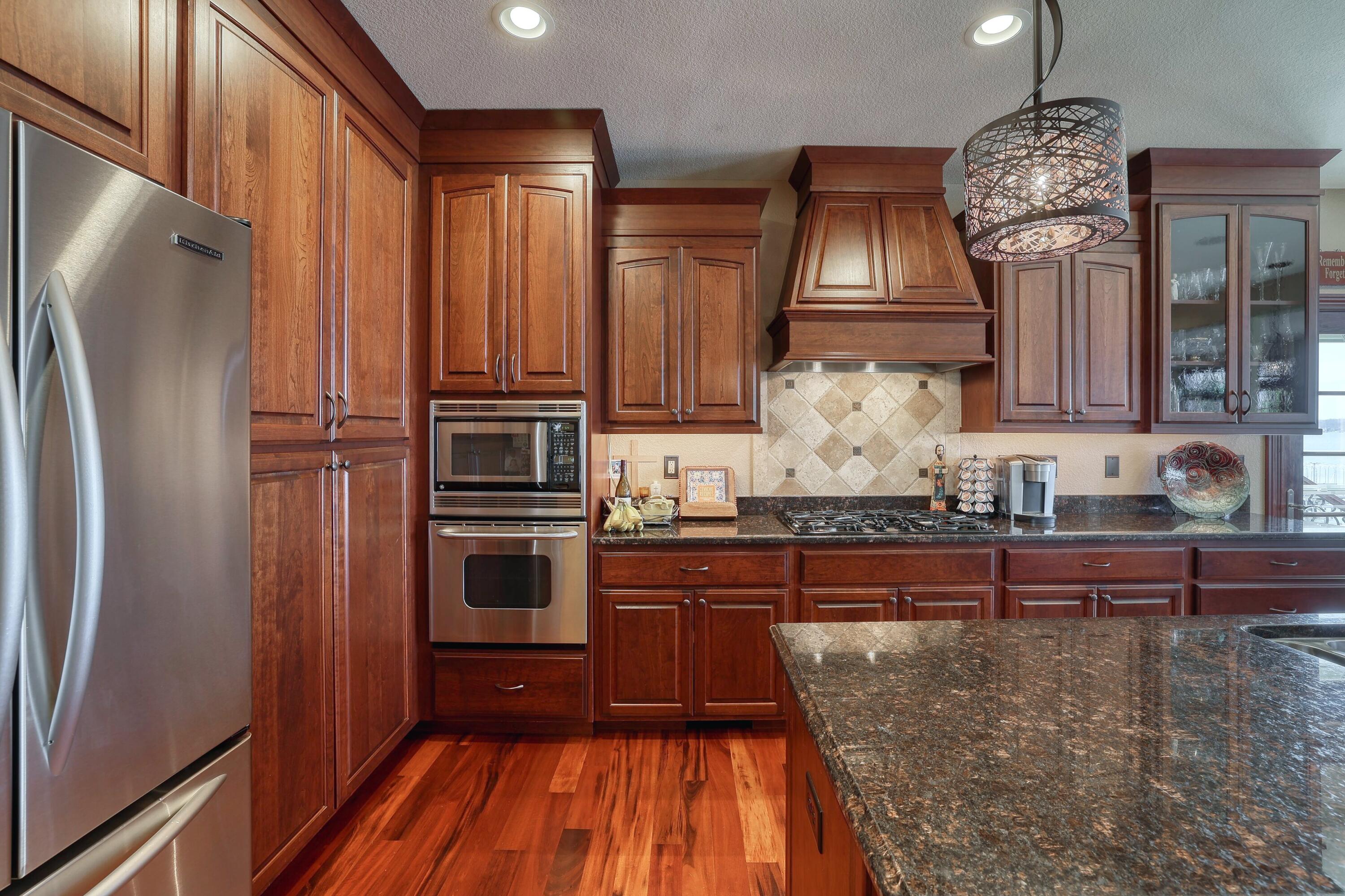 Wisconsin Lake Home for sale (MLS#: 1916365) at 477  Park Ave, in Pewaukee, Wisconsin. (29 of 60)