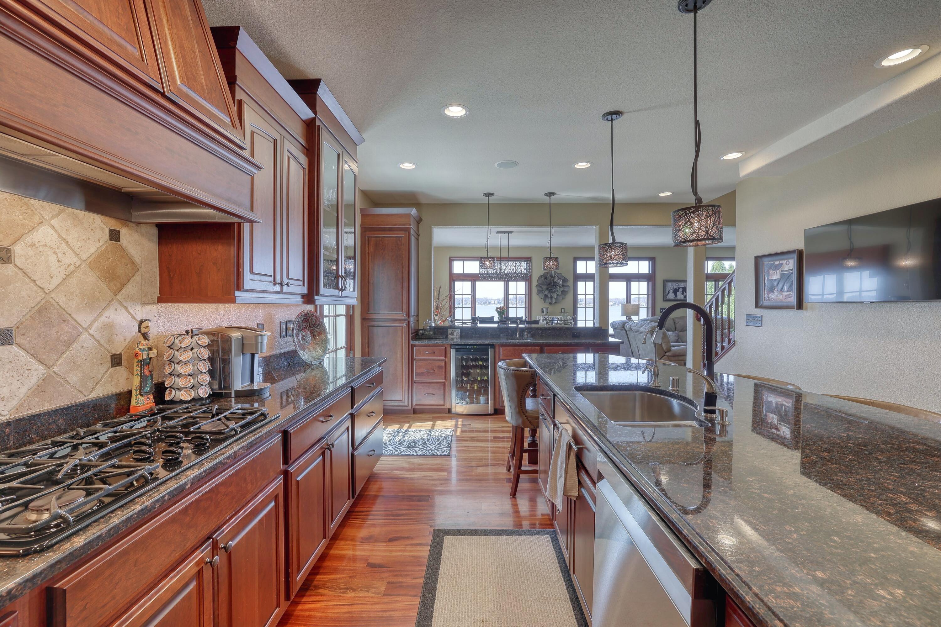 Wisconsin Lake Home for sale (MLS#: 1916365) at 477  Park Ave, in Pewaukee, Wisconsin. (30 of 60)