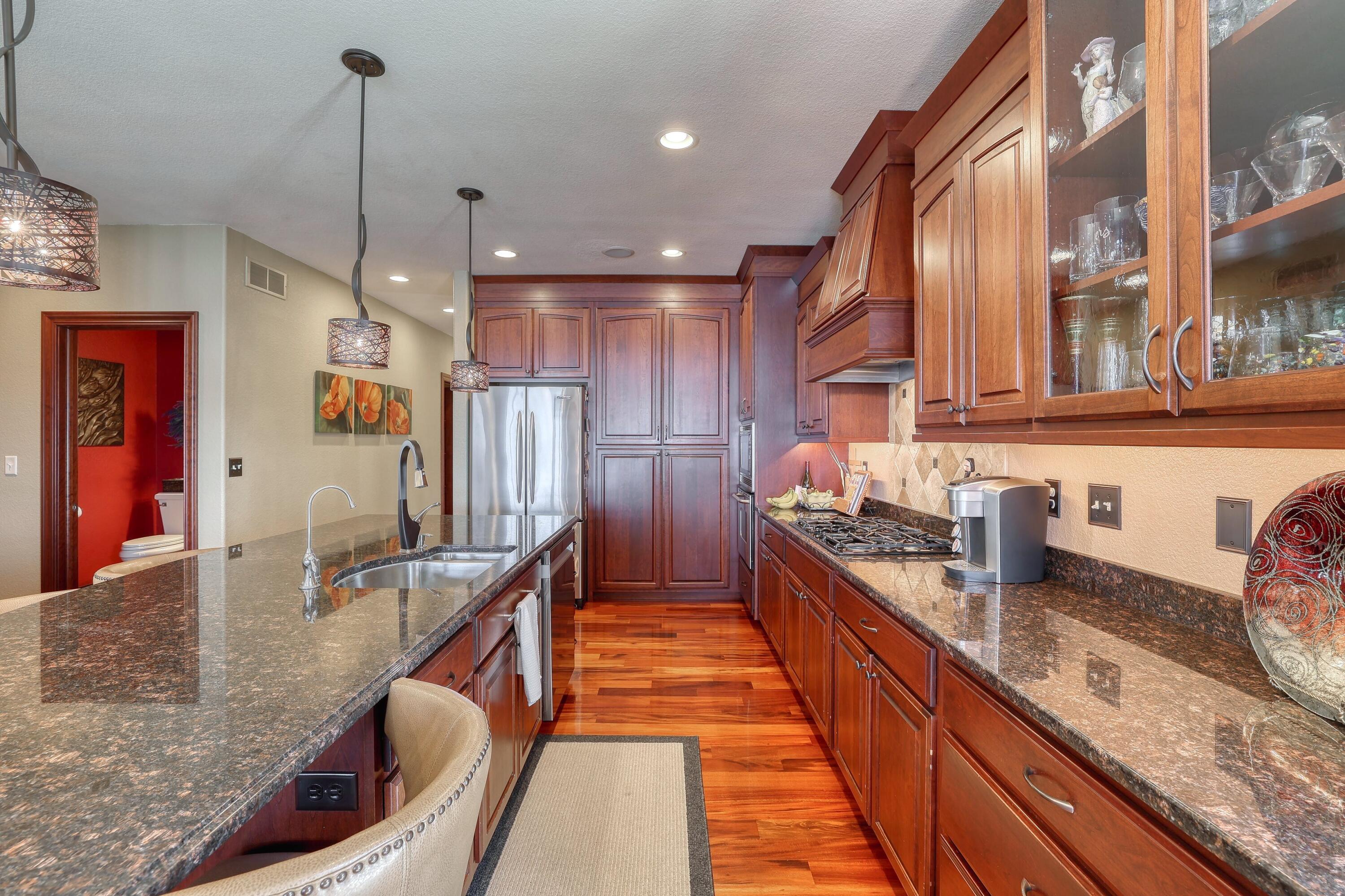 Wisconsin Lake Home for sale (MLS#: 1916365) at 477  Park Ave, in Pewaukee, Wisconsin. (31 of 60)