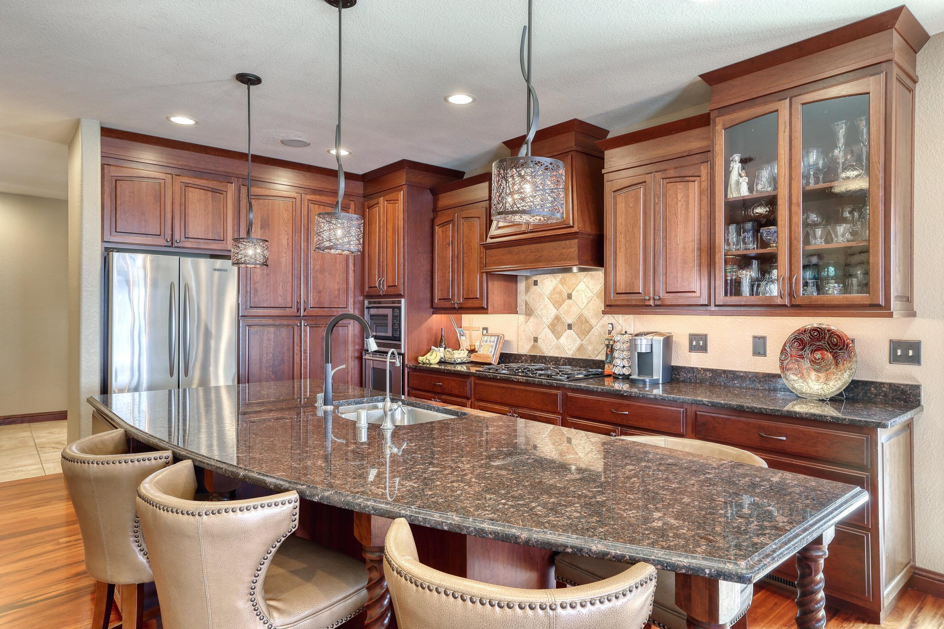 Wisconsin Lake Home for sale (MLS#: 1916365) at 477  Park Ave, in Pewaukee, Wisconsin. (33 of 60)