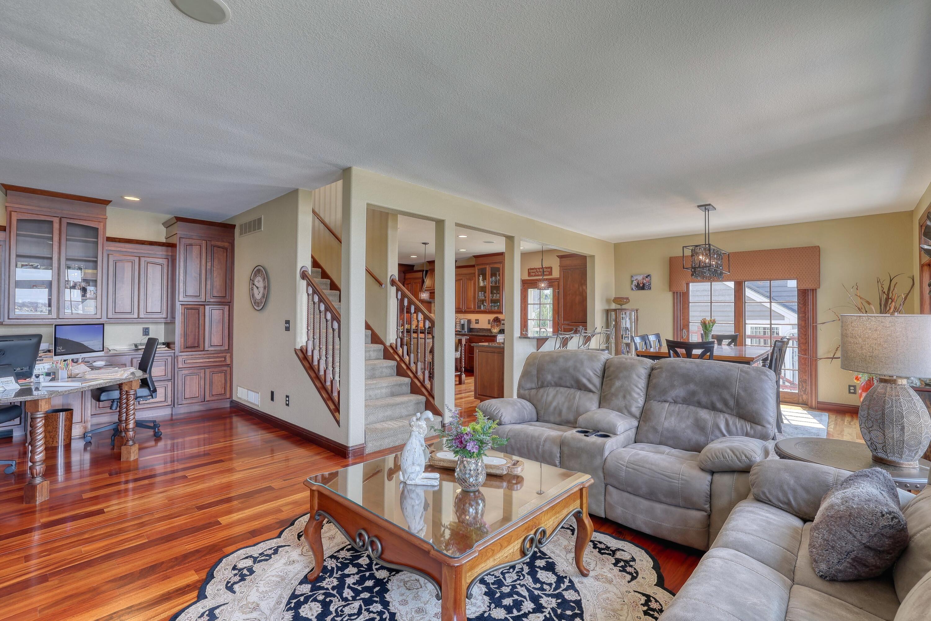 Wisconsin Lake Home for sale (MLS#: 1916365) at 477  Park Ave, in Pewaukee, Wisconsin. (34 of 60)