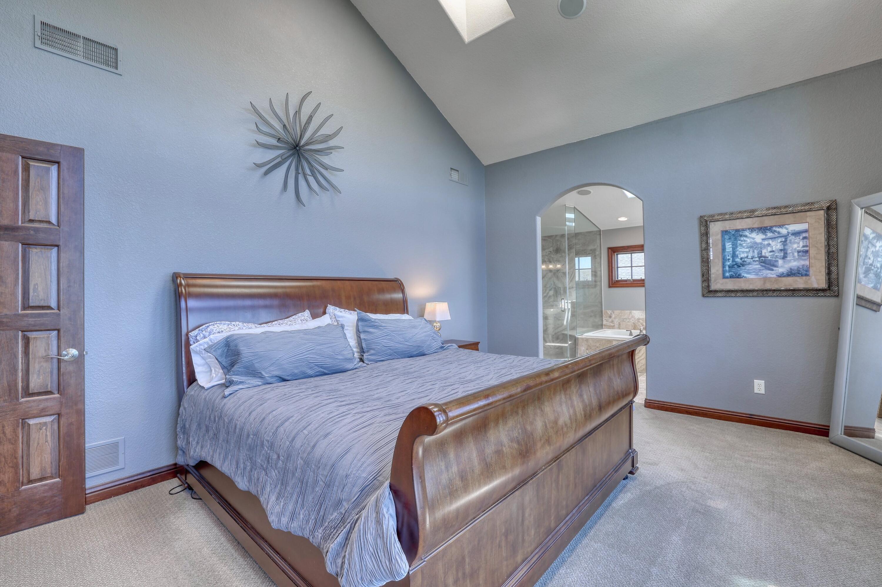 Wisconsin Lake Home for sale (MLS#: 1916365) at 477  Park Ave, in Pewaukee, Wisconsin. (39 of 60)