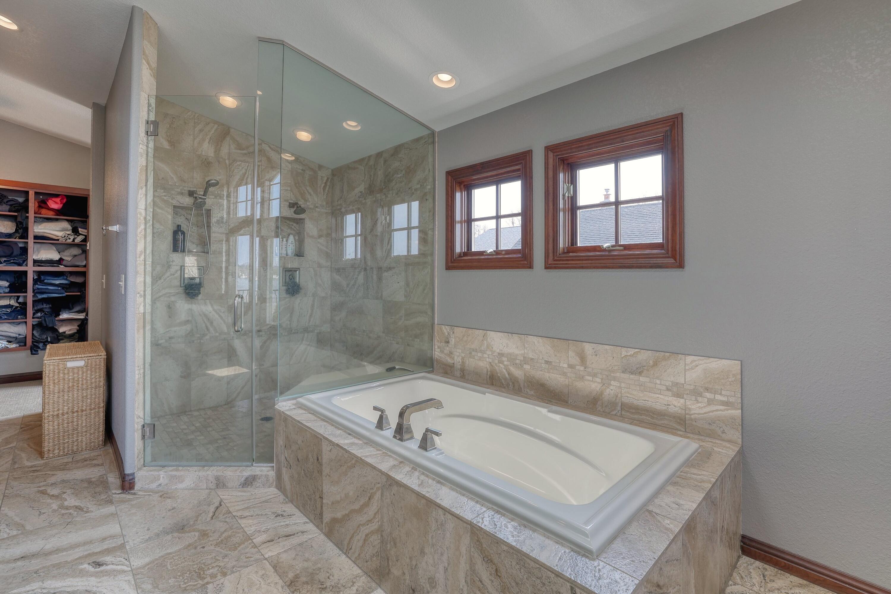 Wisconsin Lake Home for sale (MLS#: 1916365) at 477  Park Ave, in Pewaukee, Wisconsin. (42 of 60)