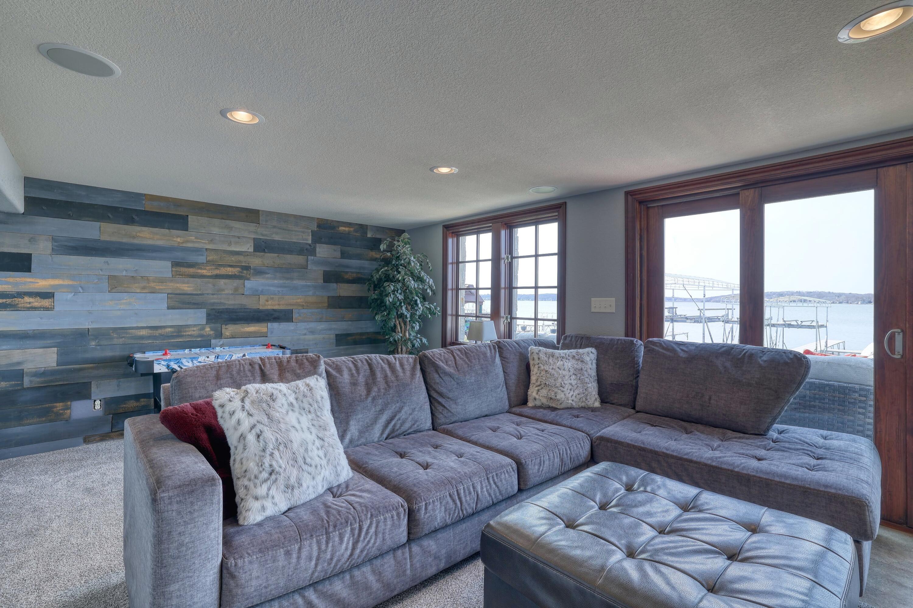 Wisconsin Lake Home for sale (MLS#: 1916365) at 477  Park Ave, in Pewaukee, Wisconsin. (51 of 60)