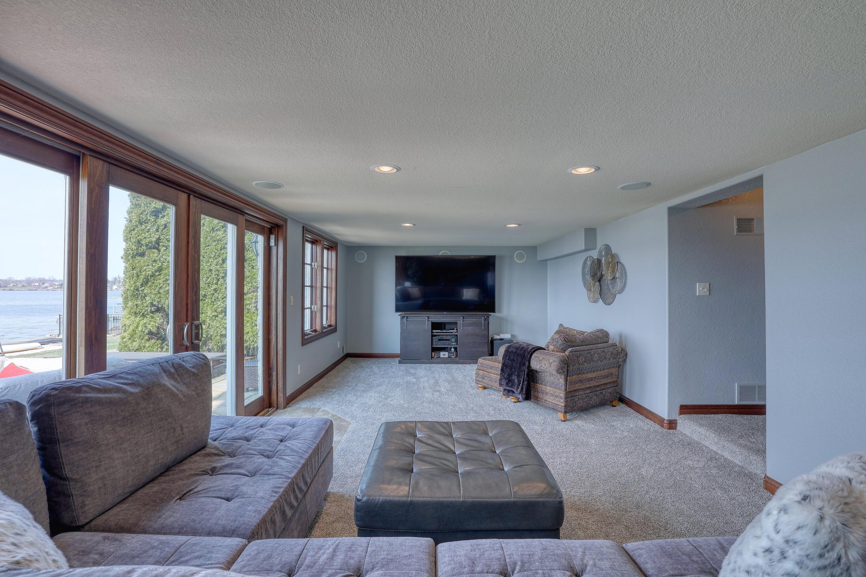 Wisconsin Lake Home for sale (MLS#: 1916365) at 477  Park Ave, in Pewaukee, Wisconsin. (52 of 60)
