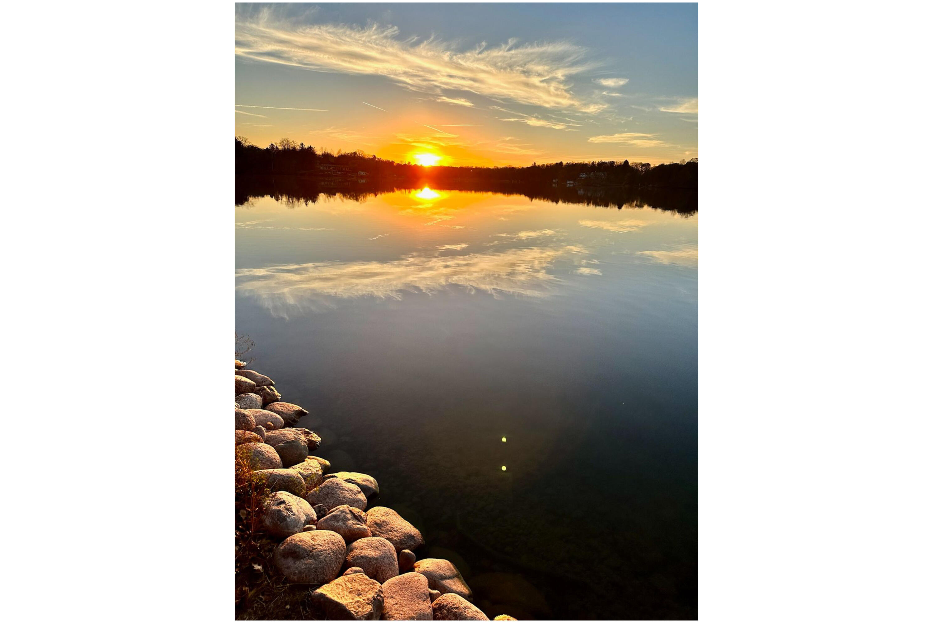 Wisconsin Lake Home for sale (MLS#: 1916411) at W299S10735  Pickering Dr, in Mukwonago, Wisconsin. (4 of 20)