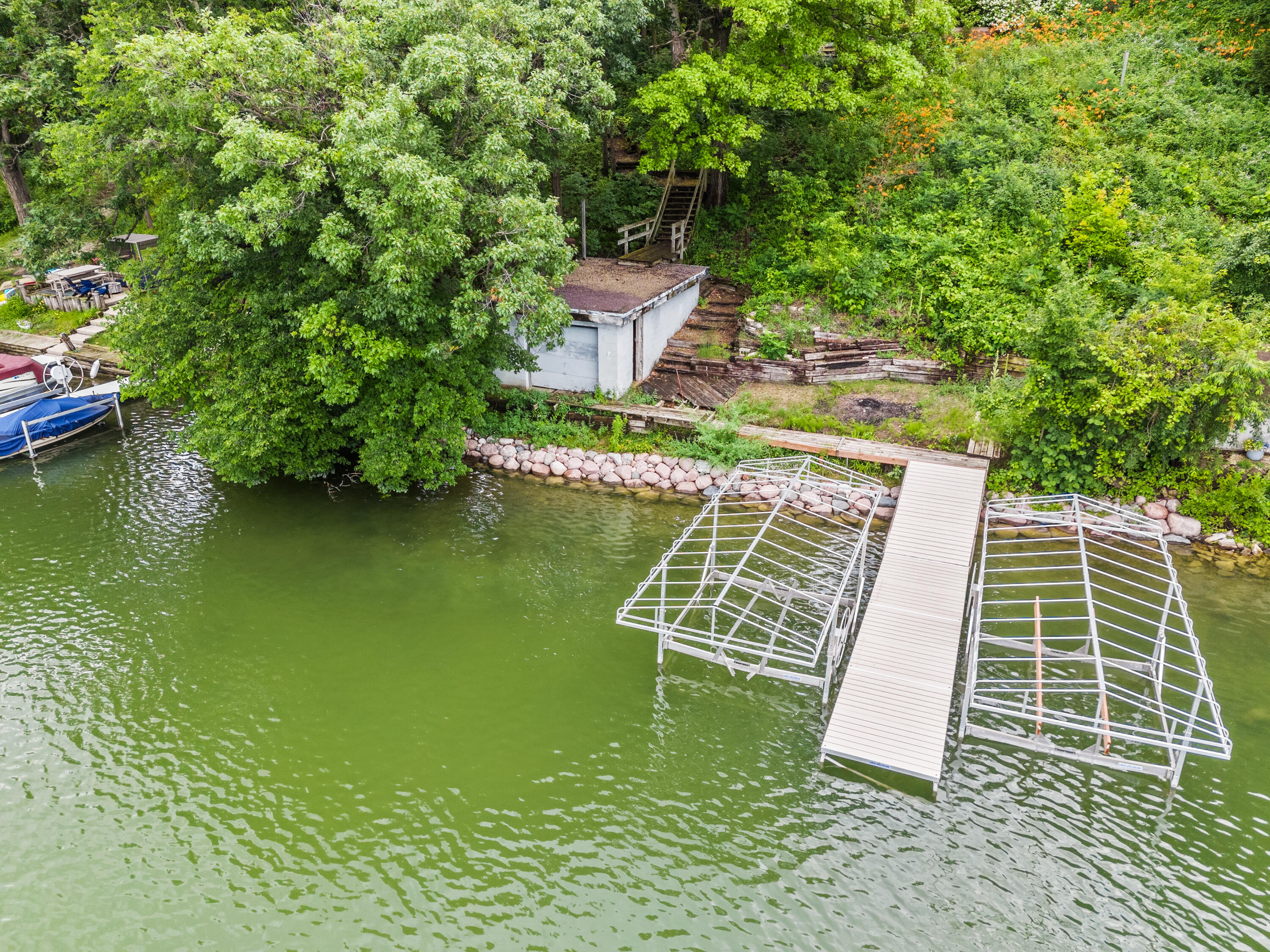Wisconsin Lake Home for sale (MLS#: 1916411) at W299S10735  Pickering Dr, in Mukwonago, Wisconsin. (9 of 20)