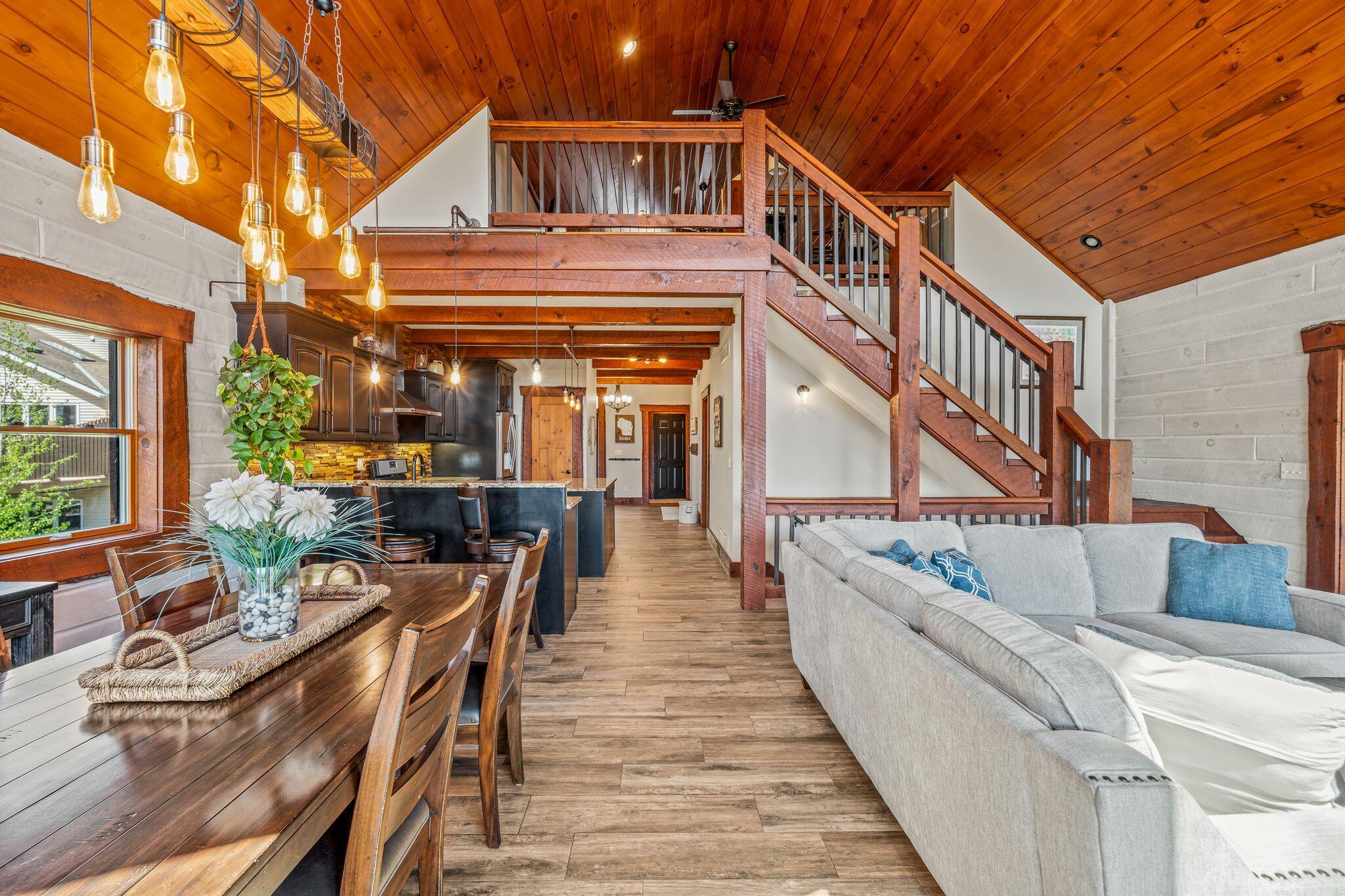 Wisconsin Lake Home for sale (MLS#: 1916433) at 3024  Nagawicka Ave, in Delafield, Wisconsin. (17 of 71)