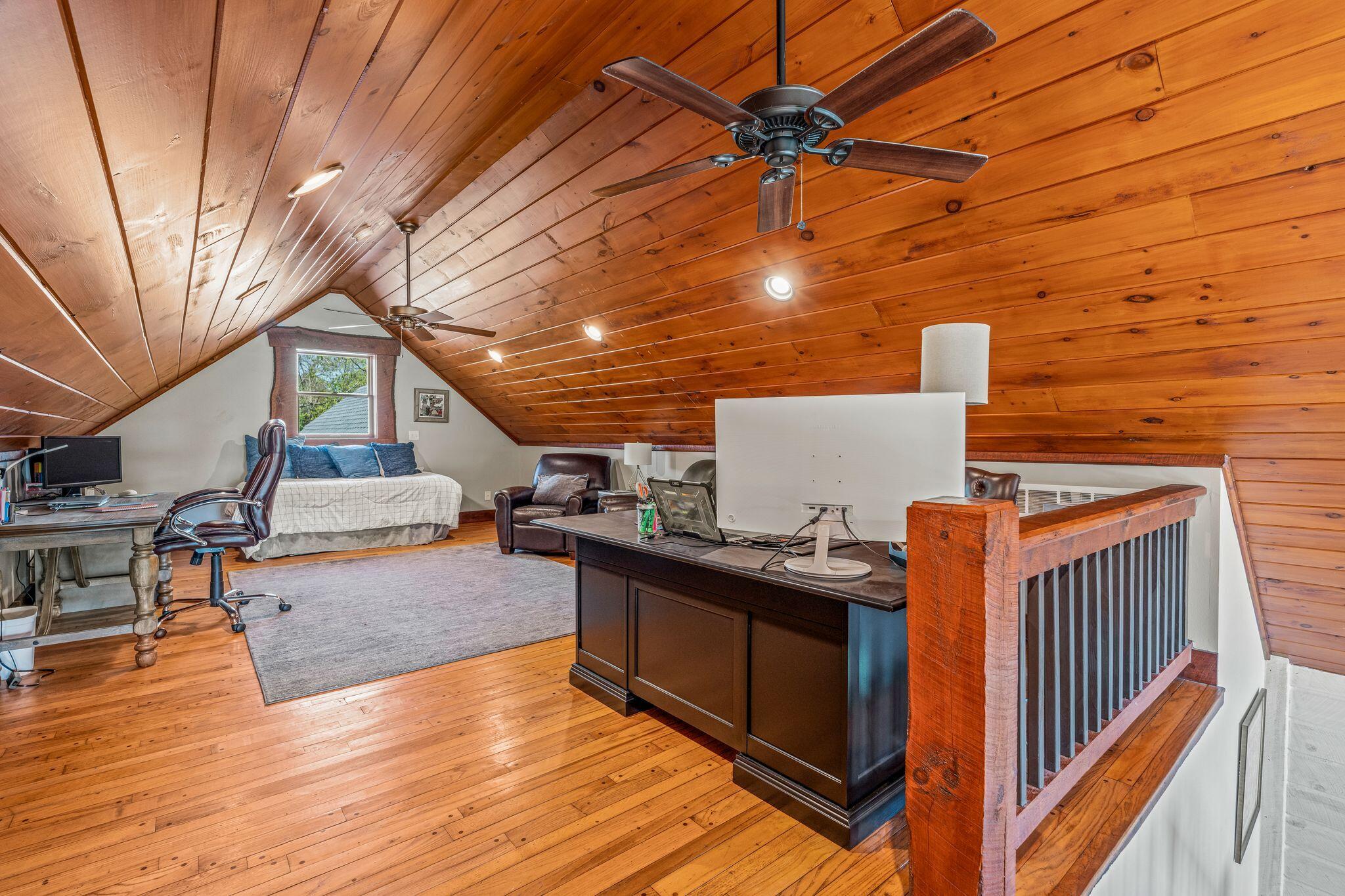 Wisconsin Lake Home for sale (MLS#: 1916433) at 3024  Nagawicka Ave, in Delafield, Wisconsin. (23 of 71)