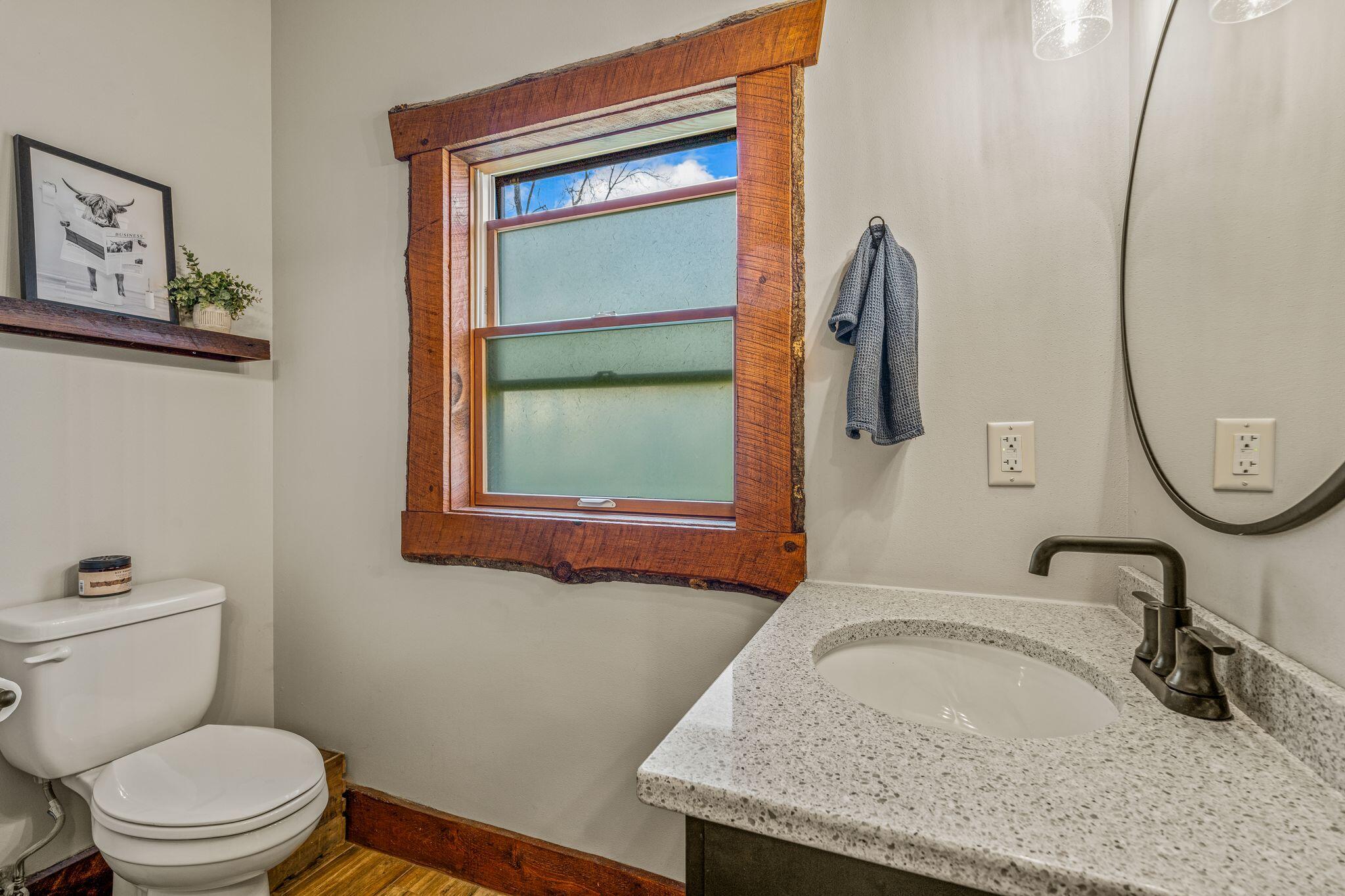 Wisconsin Lake Home for sale (MLS#: 1916433) at 3024  Nagawicka Ave, in Delafield, Wisconsin. (25 of 71)
