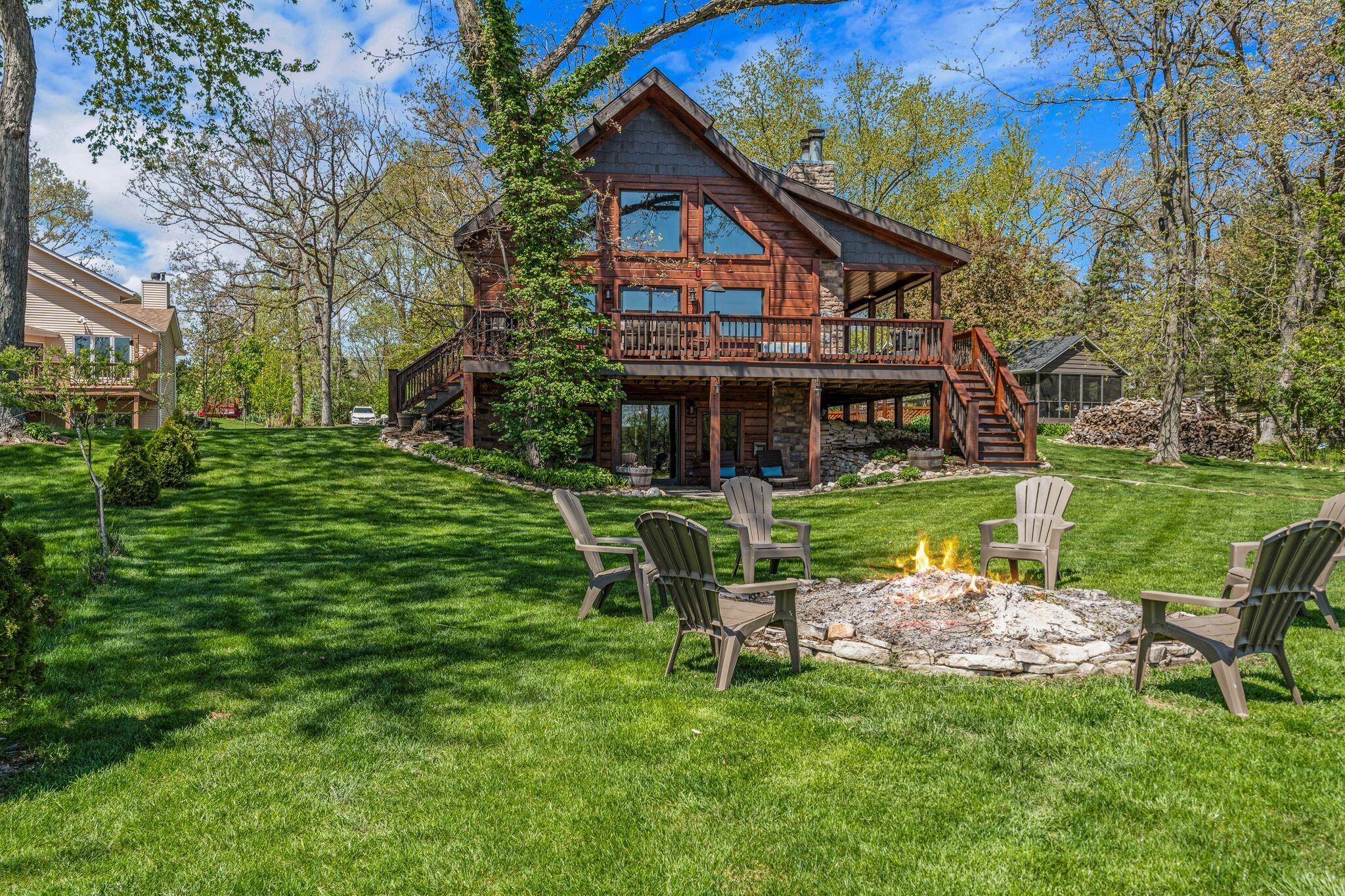 Wisconsin Lake Home for sale (MLS#: 1916433) at 3024  Nagawicka Ave, in Delafield, Wisconsin. (41 of 71)