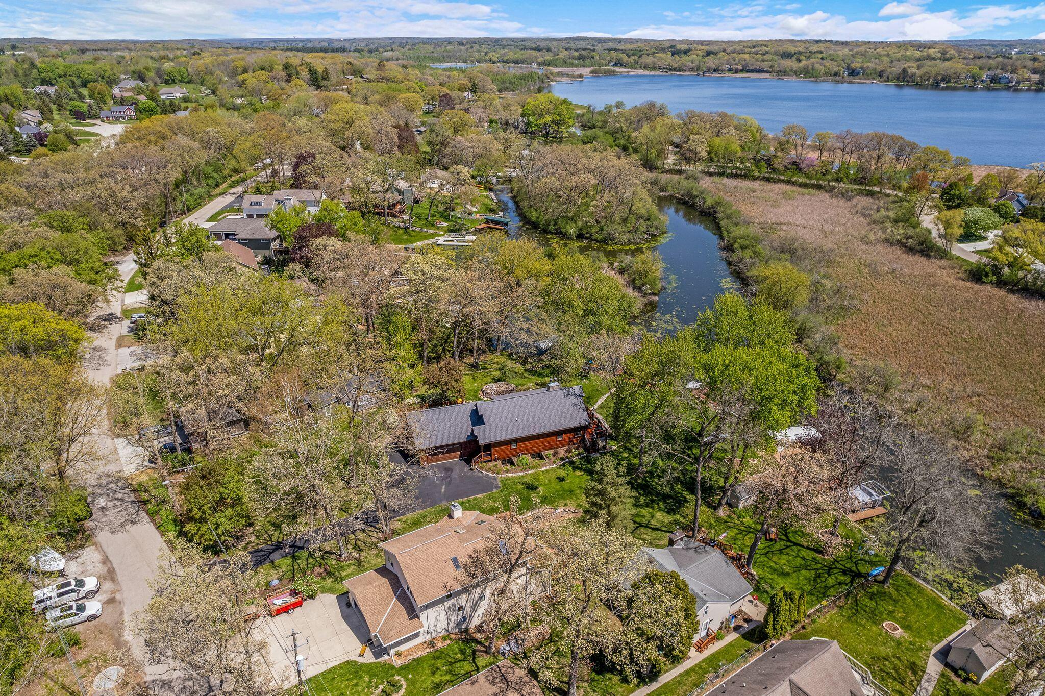Wisconsin Lake Home for sale (MLS#: 1916433) at 3024  Nagawicka Ave, in Delafield, Wisconsin. (52 of 71)