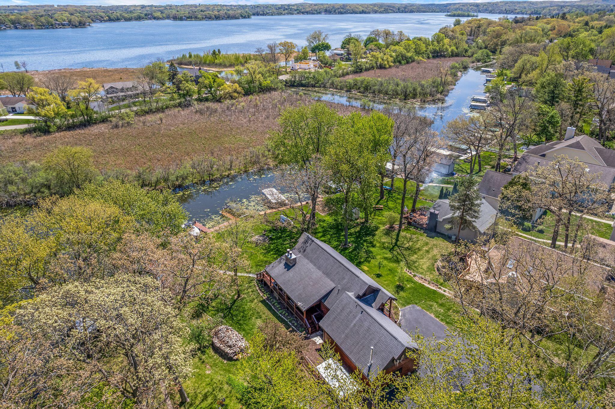 Wisconsin Lake Home for sale (MLS#: 1916433) at 3024  Nagawicka Ave, in Delafield, Wisconsin. (60 of 71)