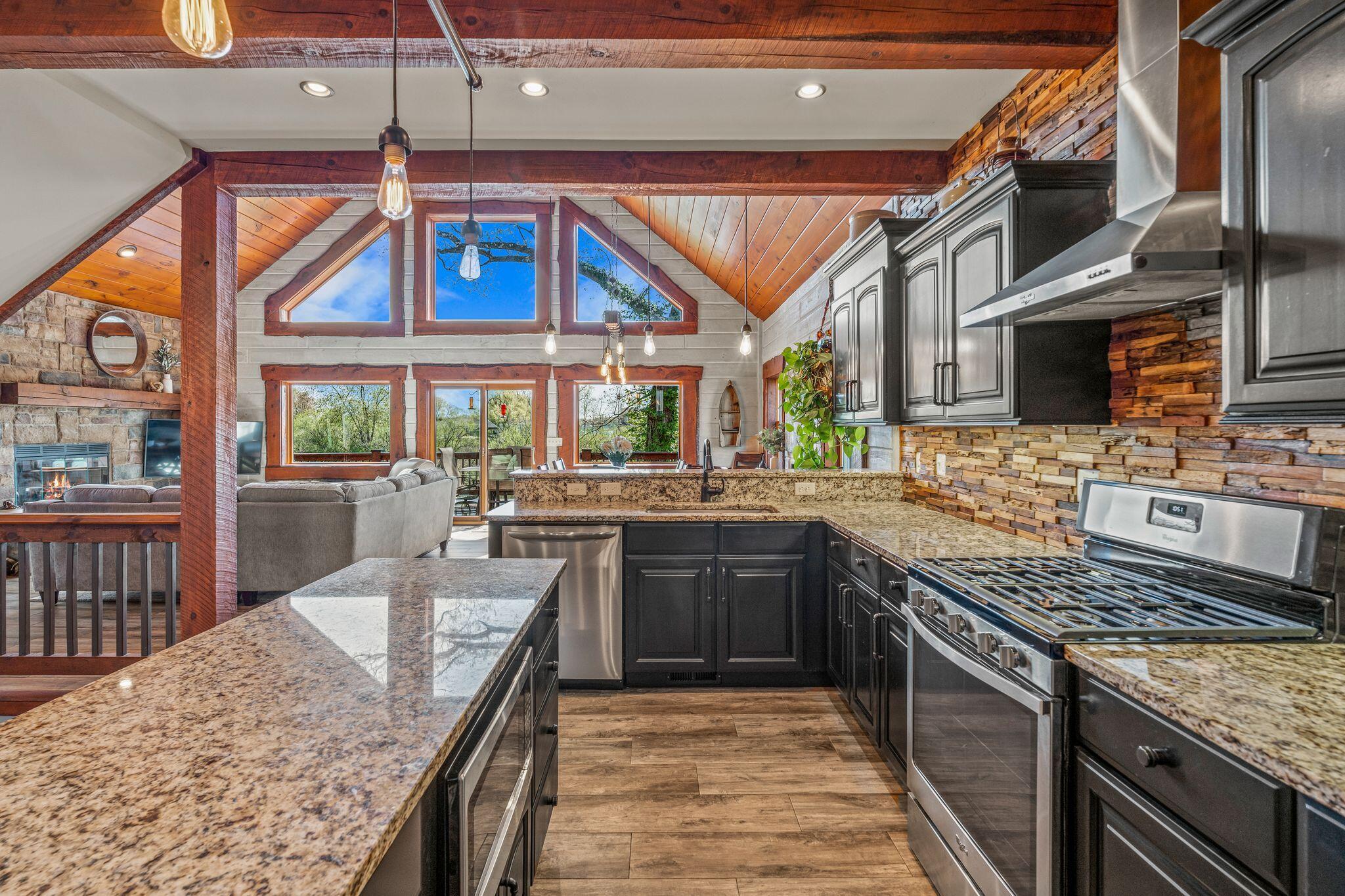 Wisconsin Lake Home for sale (MLS#: 1916433) at 3024  Nagawicka Ave, in Delafield, Wisconsin. (10 of 71)