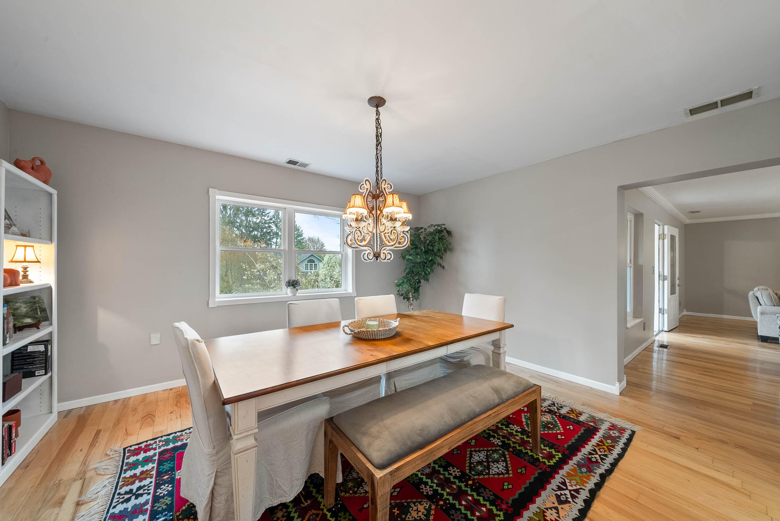Wisconsin Lake Home for sale (MLS#: 1916575) at 1553  Orchard Ln, in Lake Geneva, Wisconsin. (22 of 51)