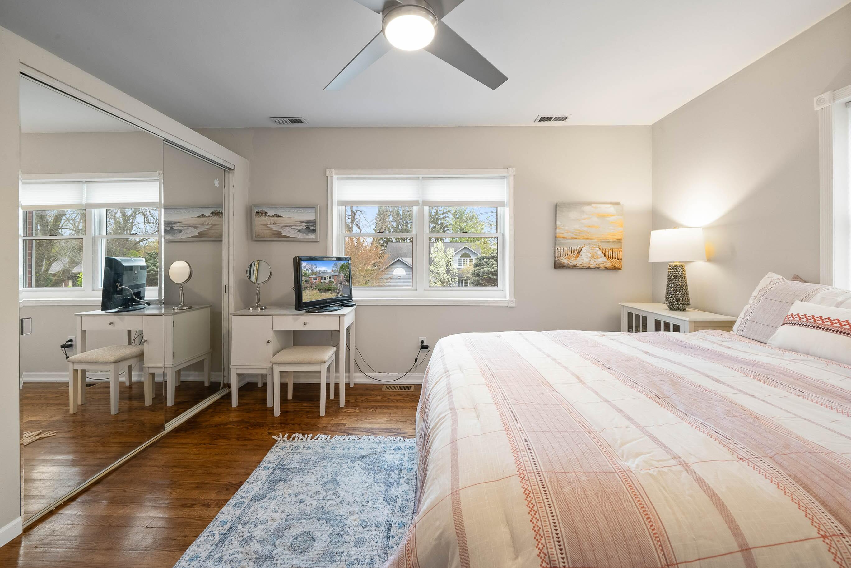Wisconsin Lake Home for sale (MLS#: 1916575) at 1553  Orchard Ln, in Lake Geneva, Wisconsin. (26 of 51)